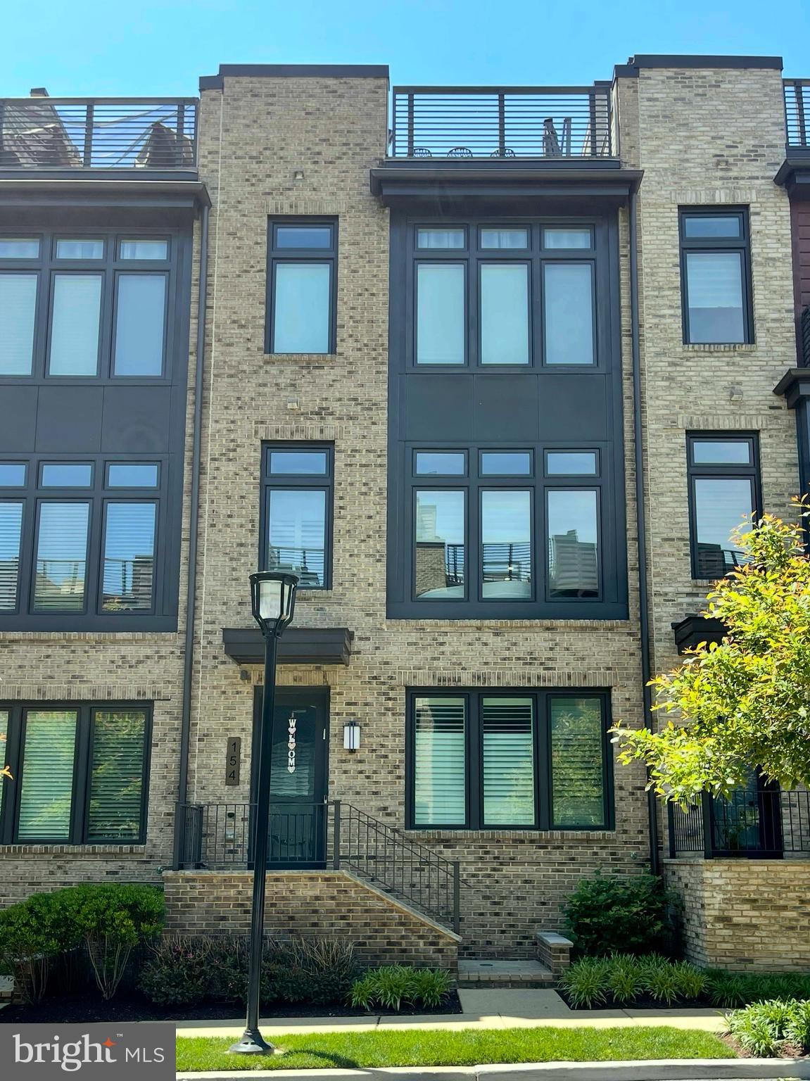 GROSVENOR HEIGHTS - Residential