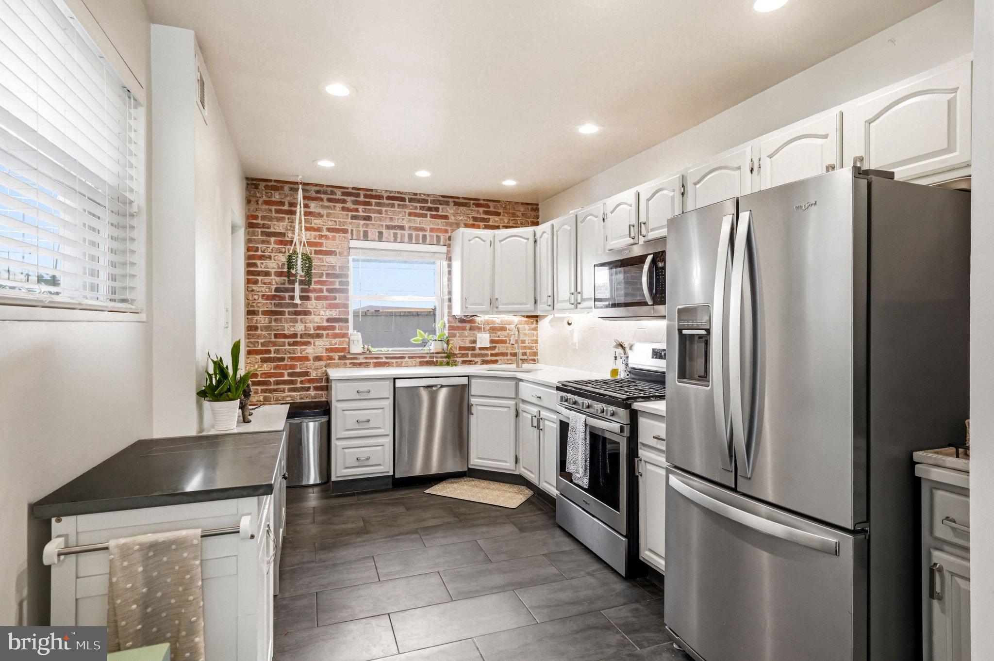 EAST PASSYUNK CROSSING - Residential