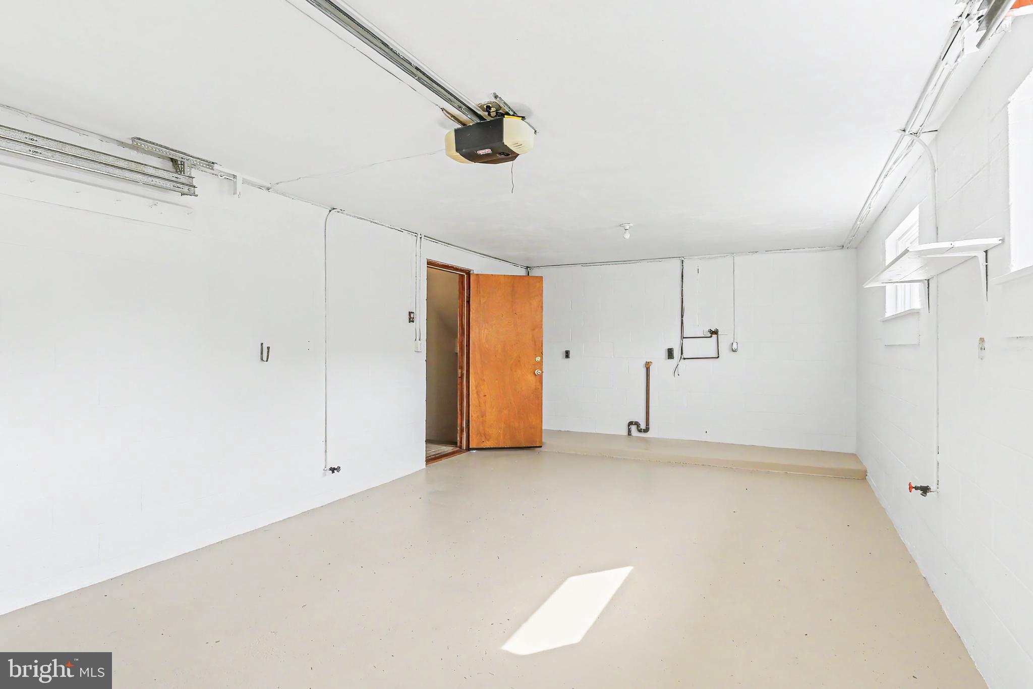 MANOR SECTION - Residential