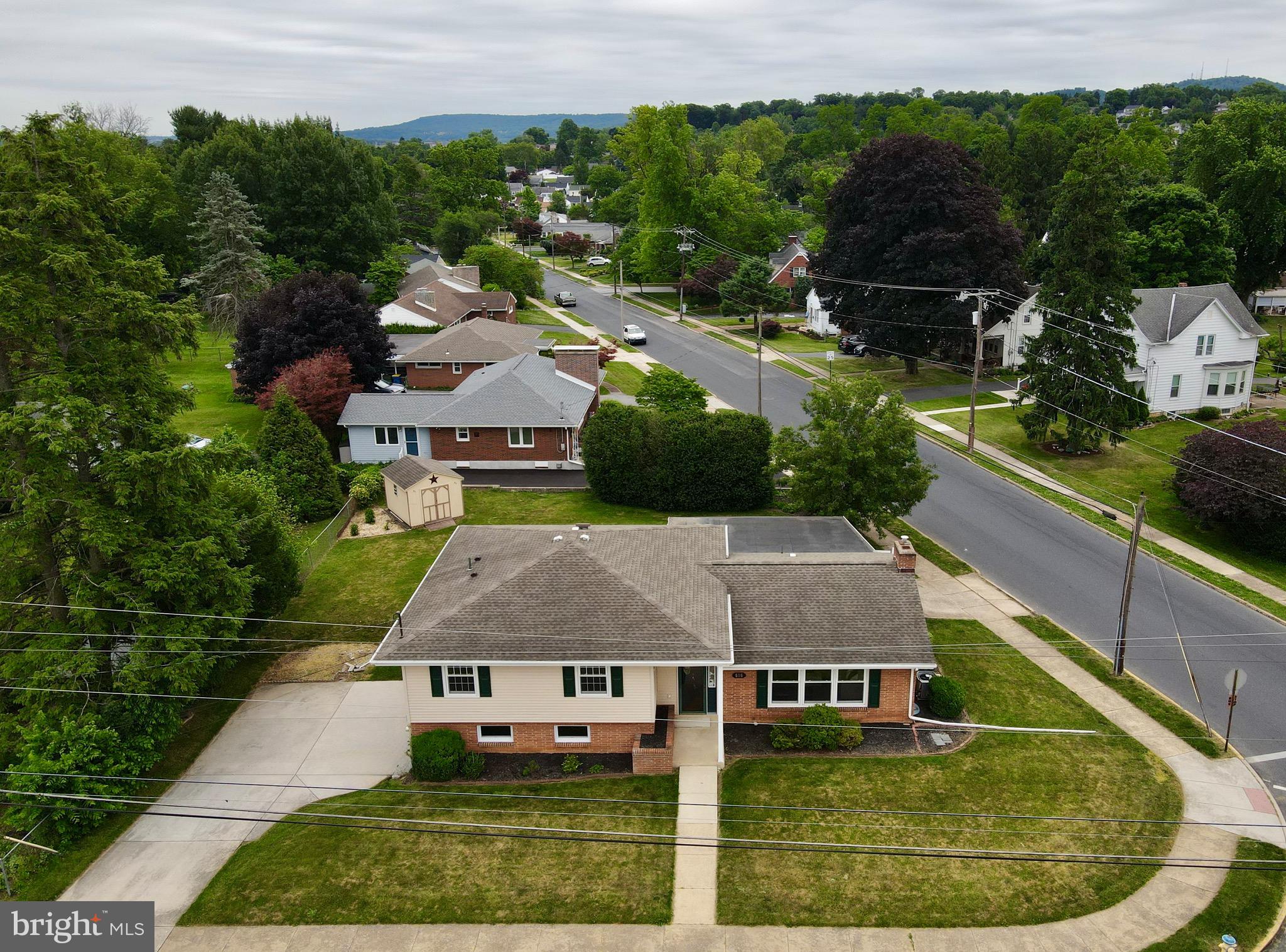 MANOR SECTION - Residential