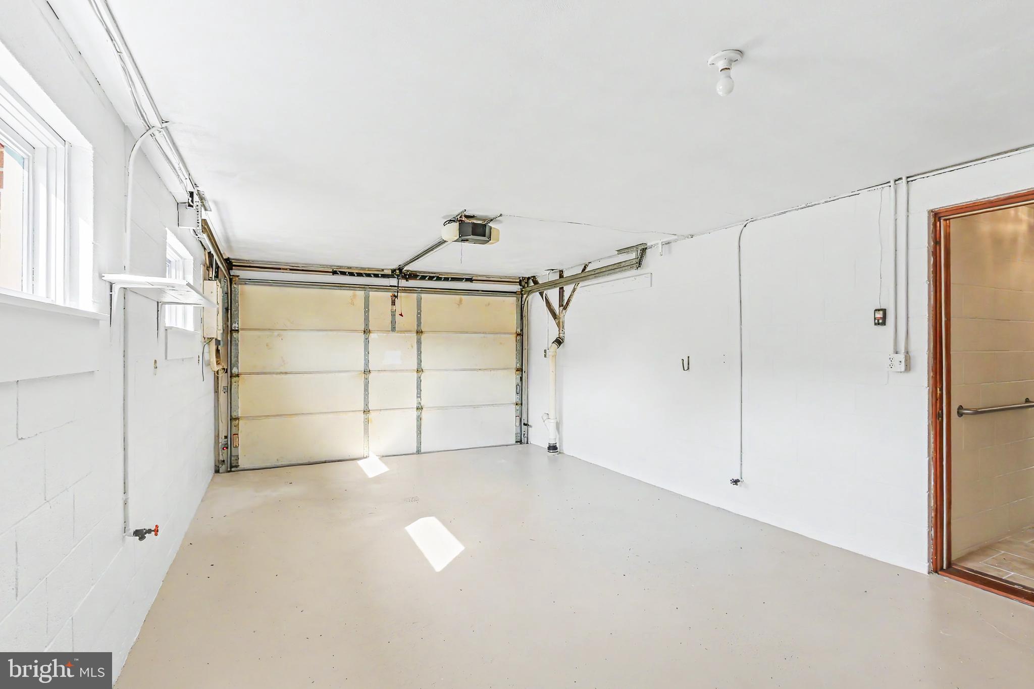 MANOR SECTION - Residential