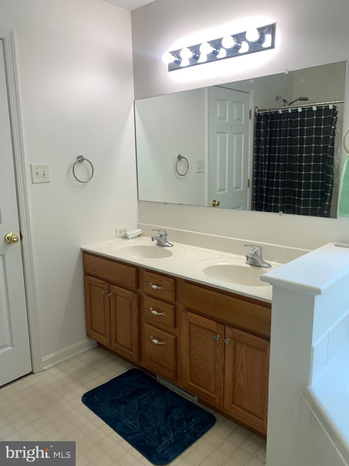 NORTHBROOK ESTATES - Residential