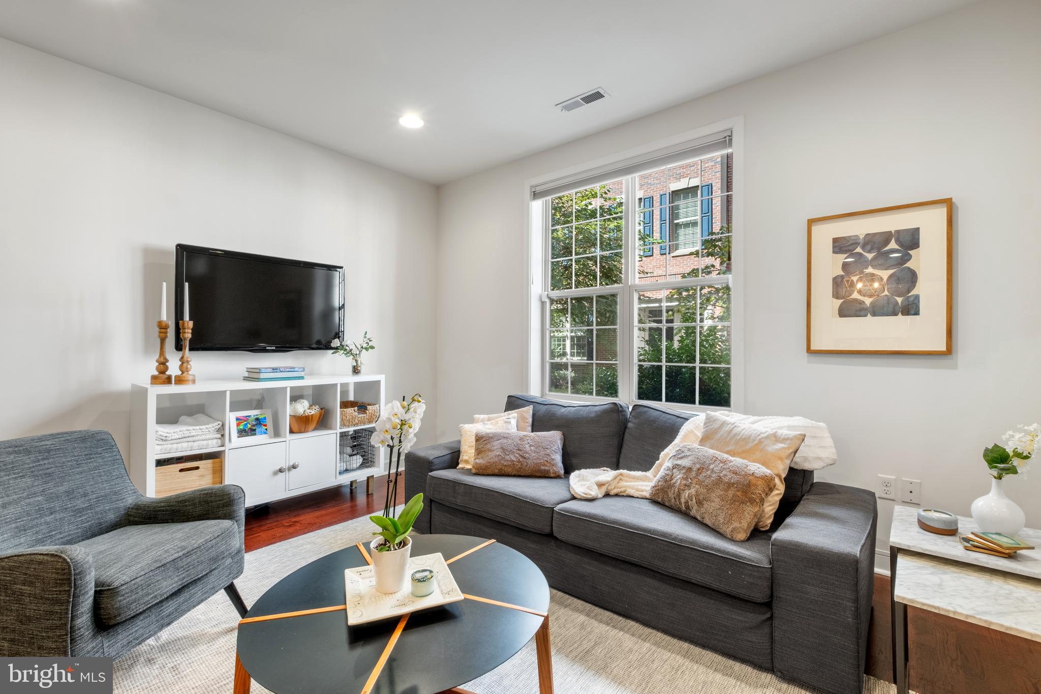 2400 SOUTH - Residential