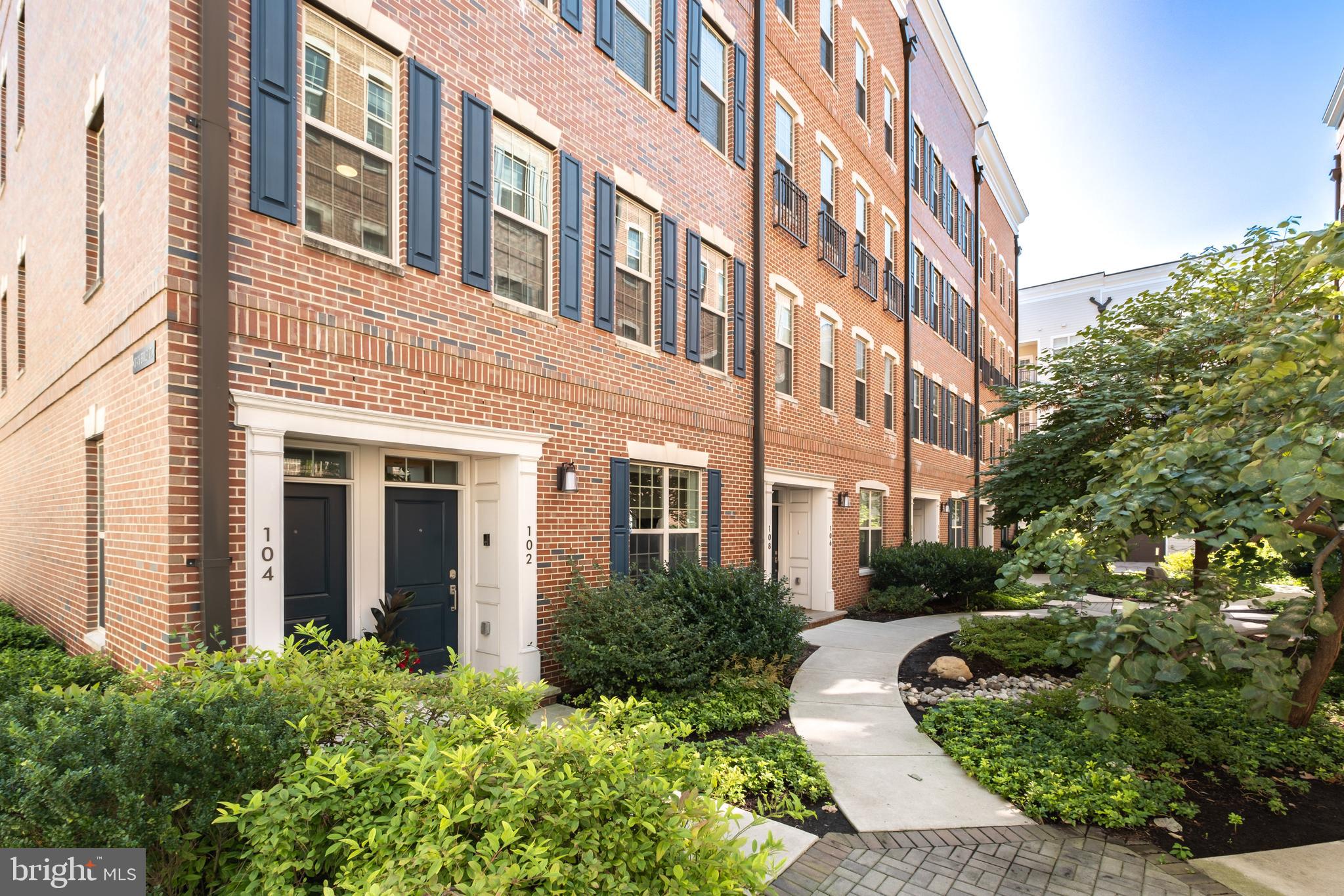 2400 SOUTH - Residential