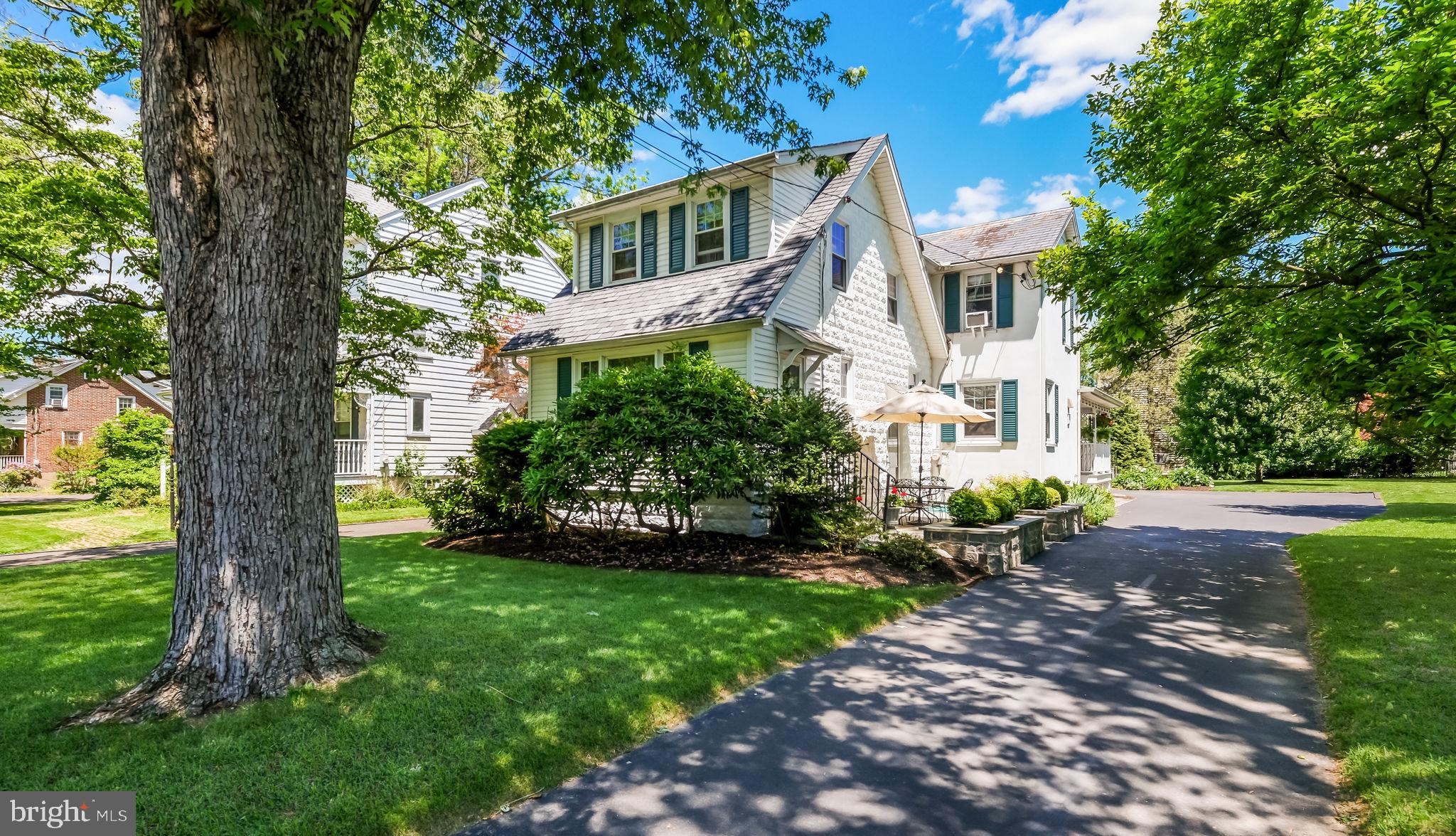 IRON HILL - Residential