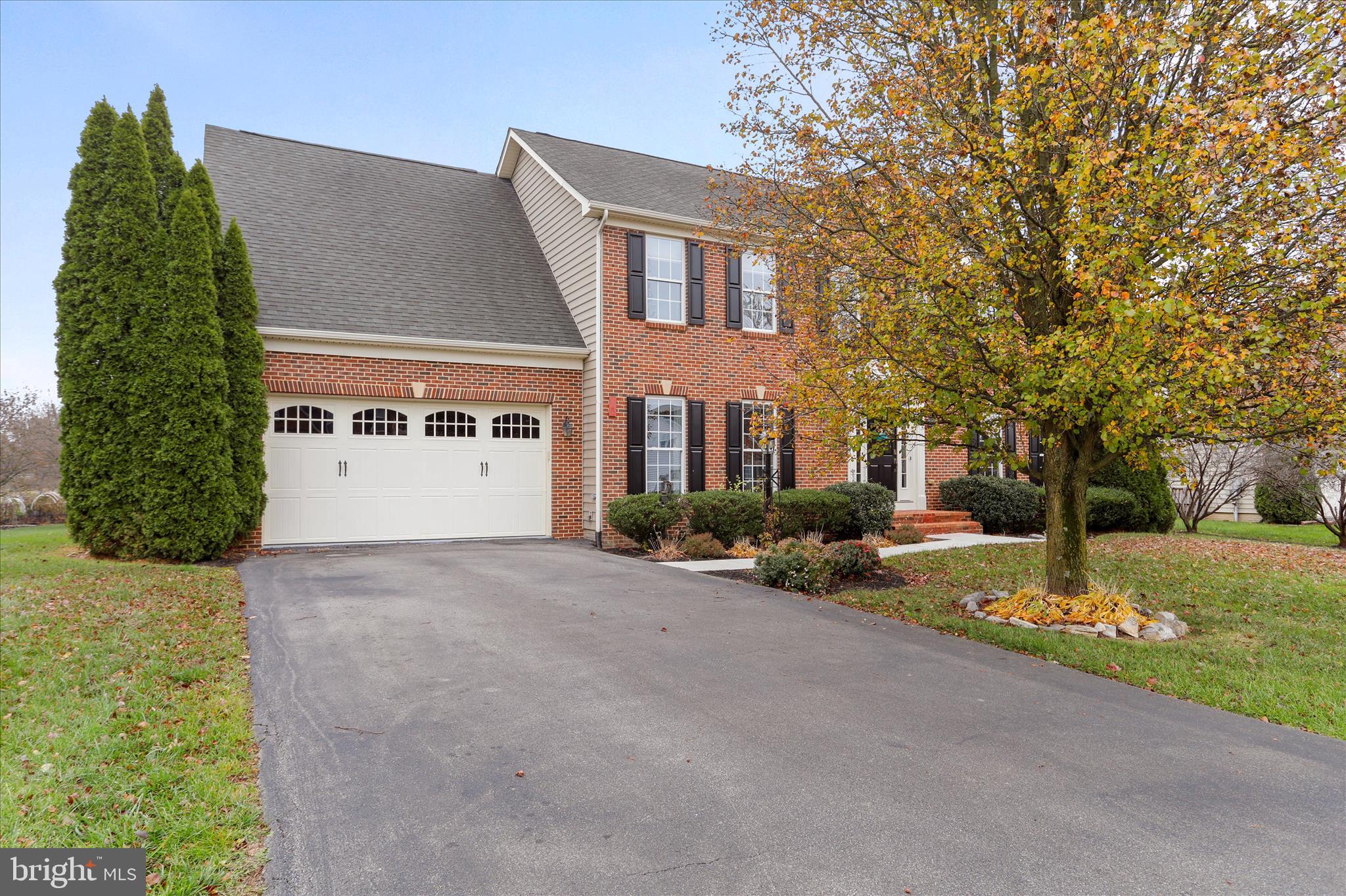 ELMWOOD FARM - Residential