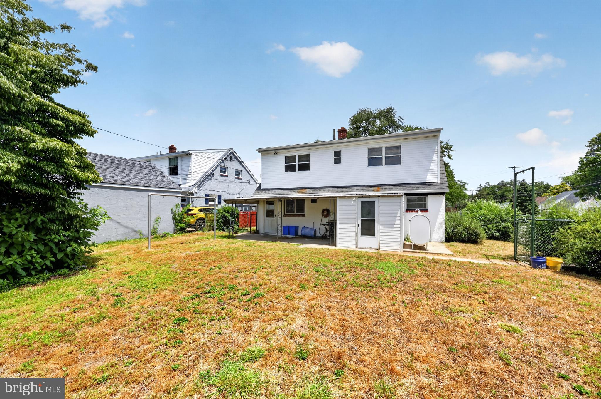 ROXBOROUGH - Residential
