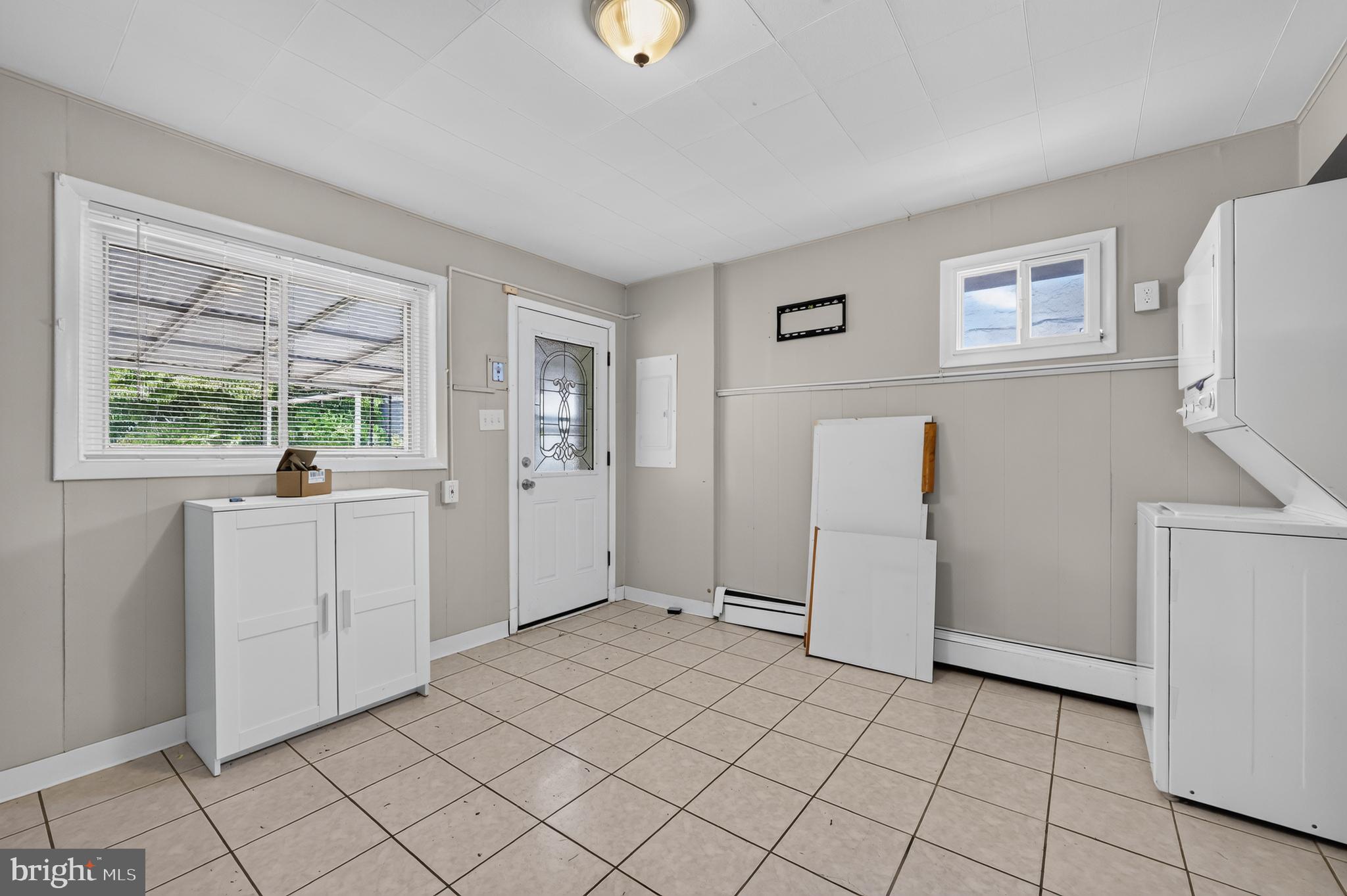 ROXBOROUGH - Residential