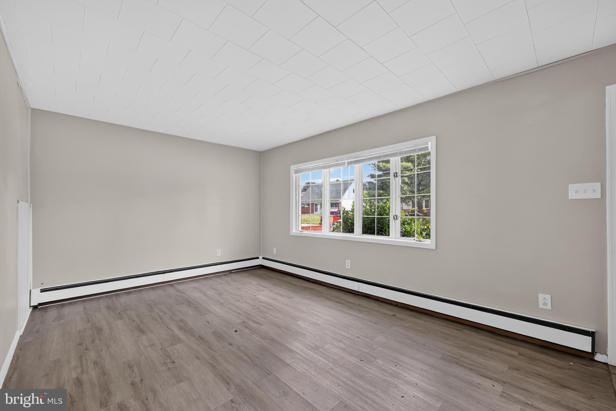 ROXBOROUGH - Residential
