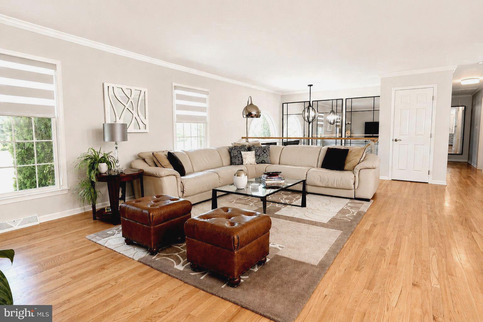 CARAVEL WOODS - Residential