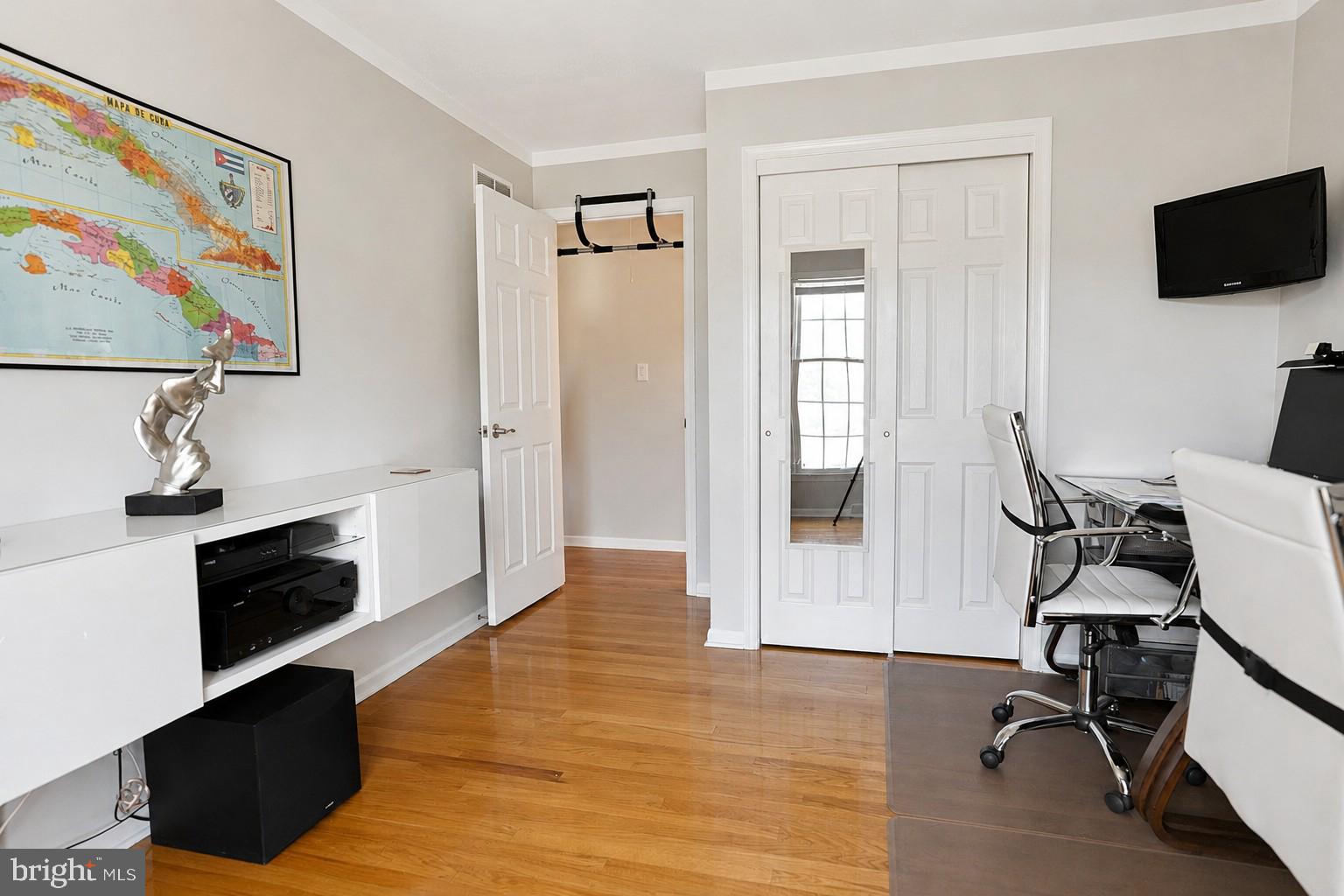 CARAVEL WOODS - Residential