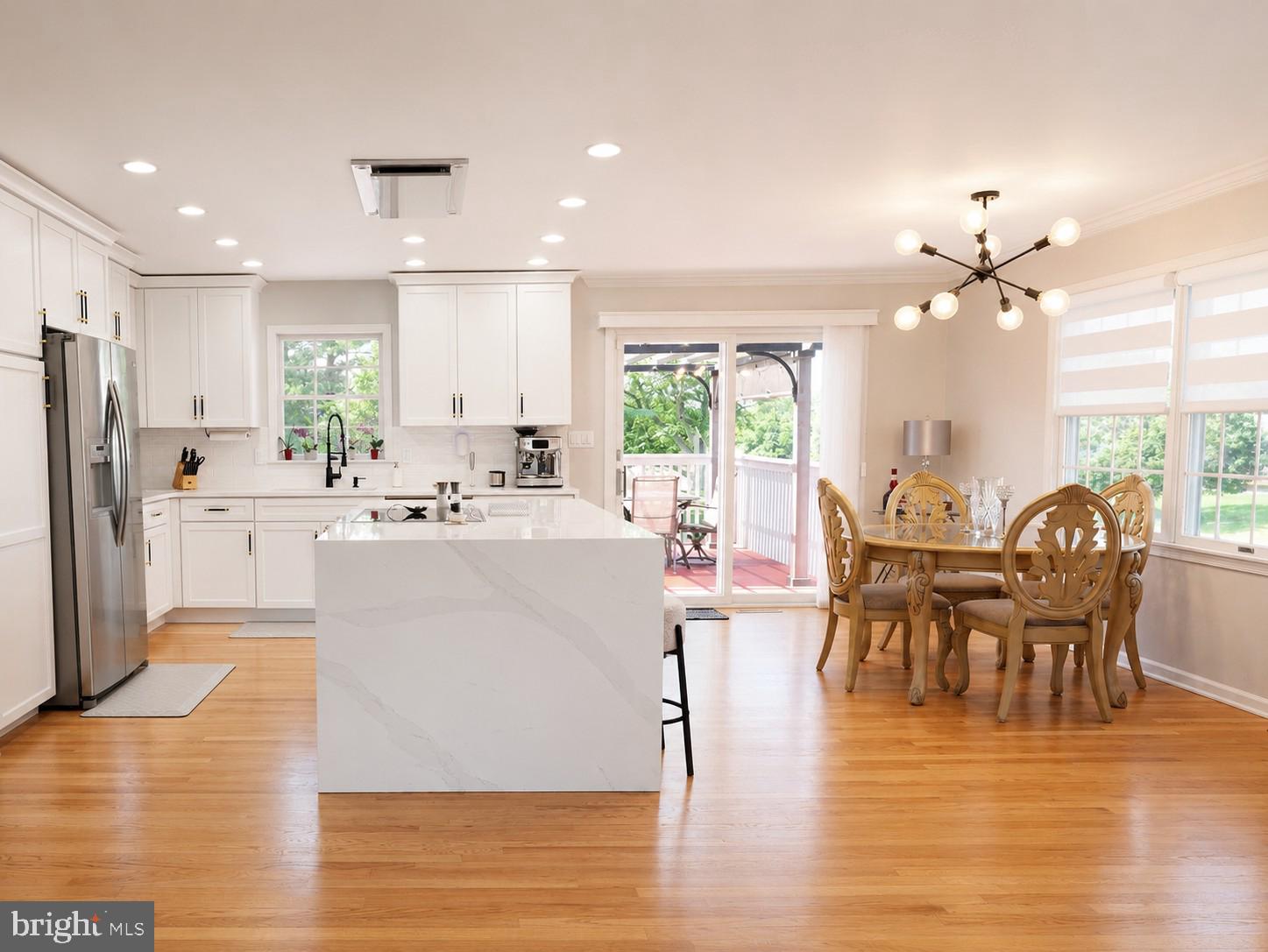 CARAVEL WOODS - Residential