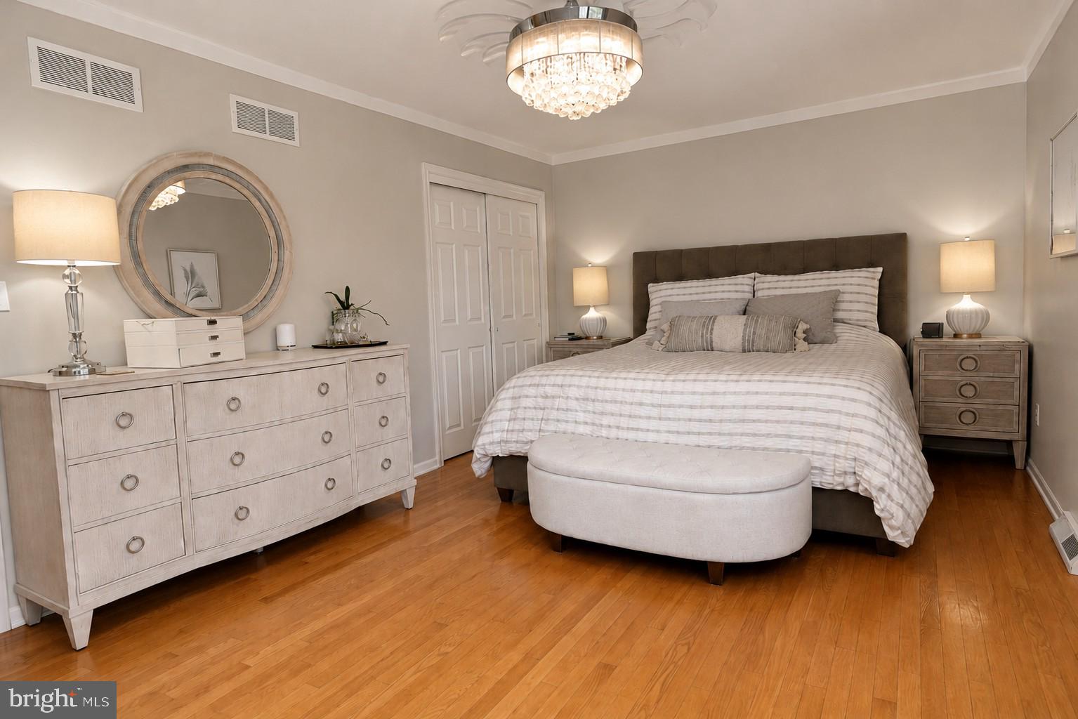 CARAVEL WOODS - Residential