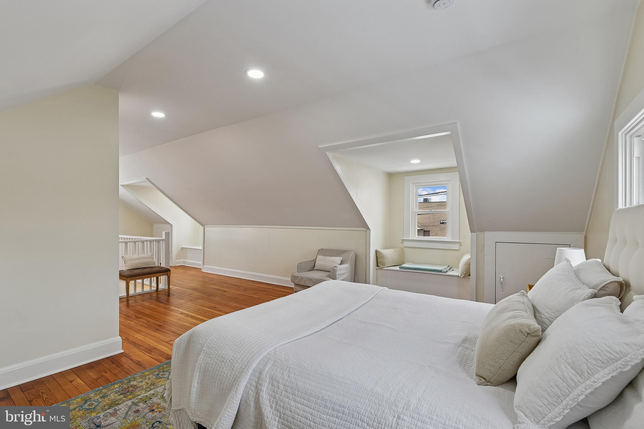 ESSEX - Residential