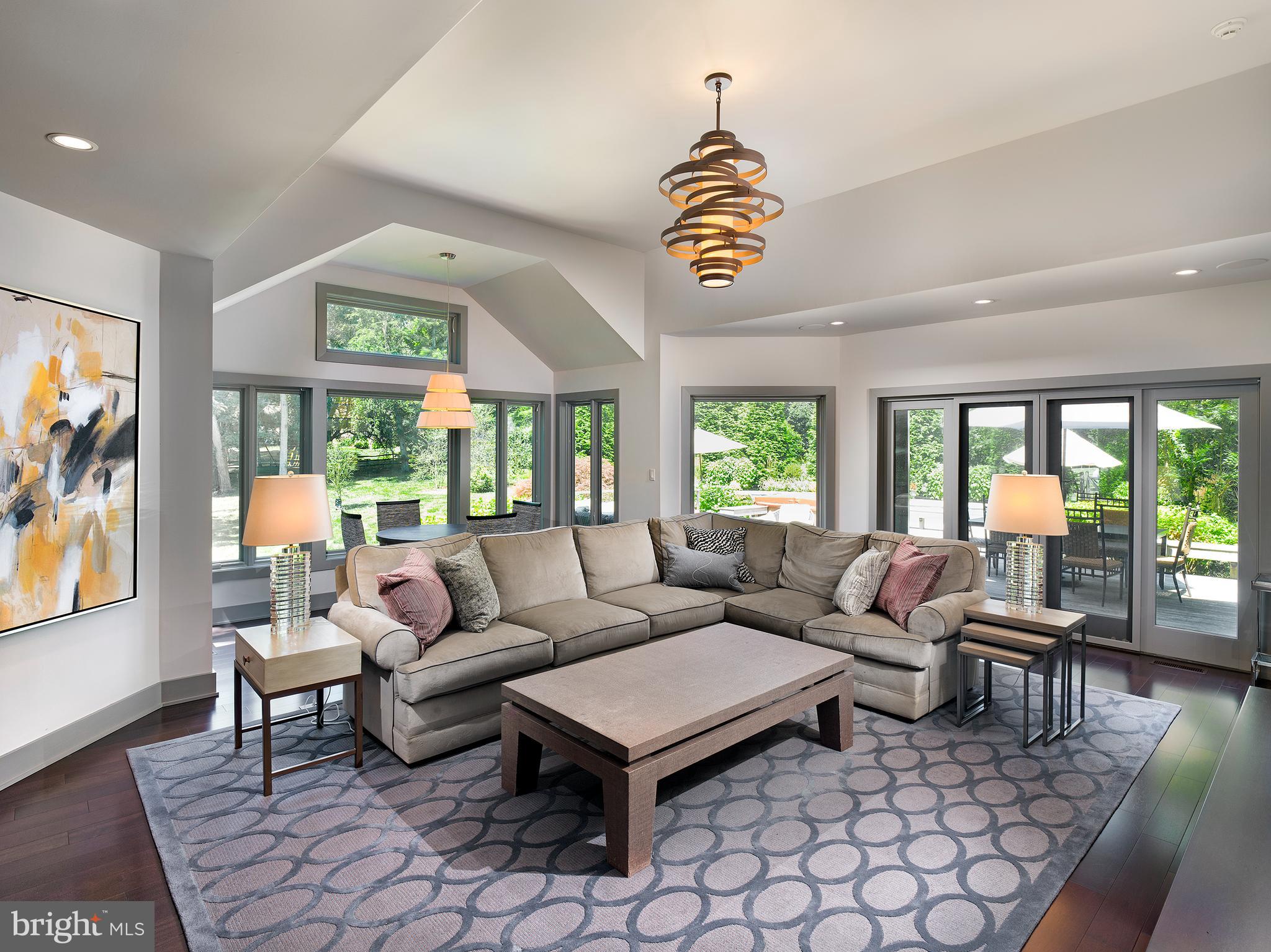 BRYN MAWR - Residential