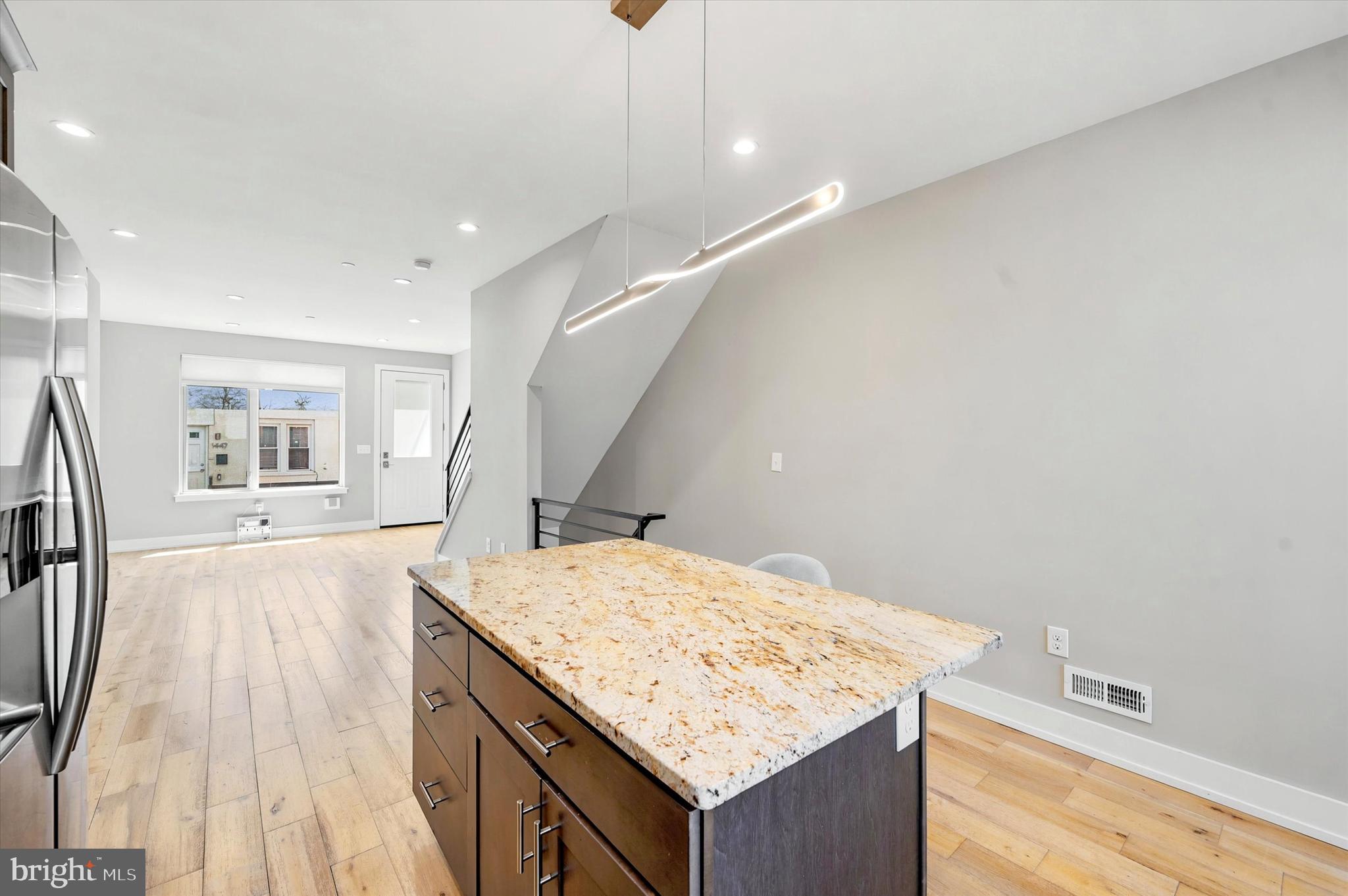 POINT BREEZE - Residential