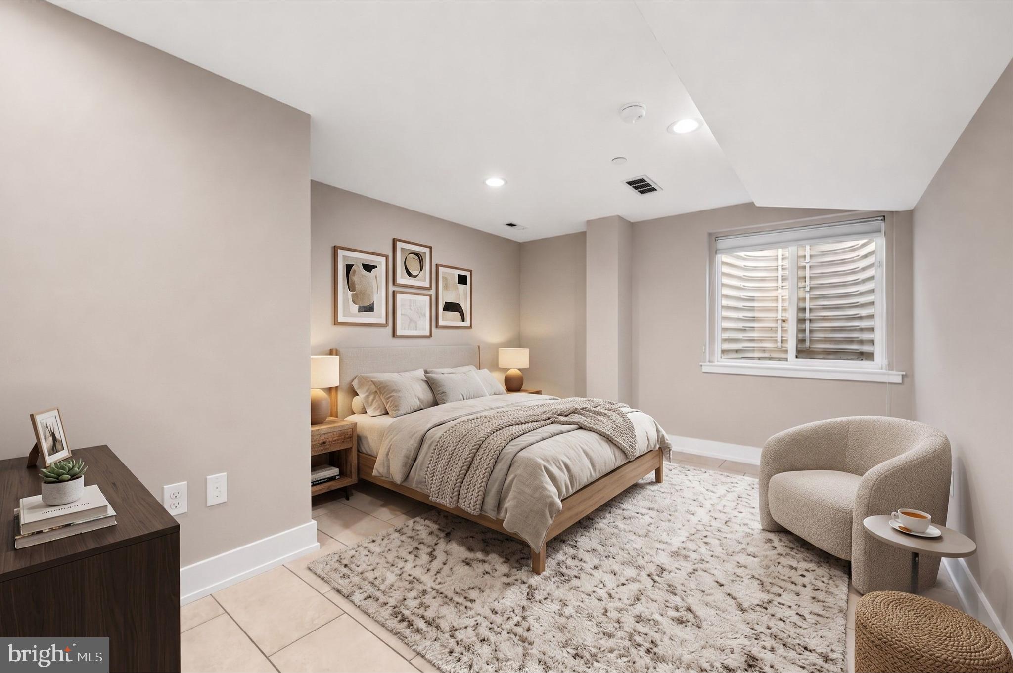 POINT BREEZE - Residential