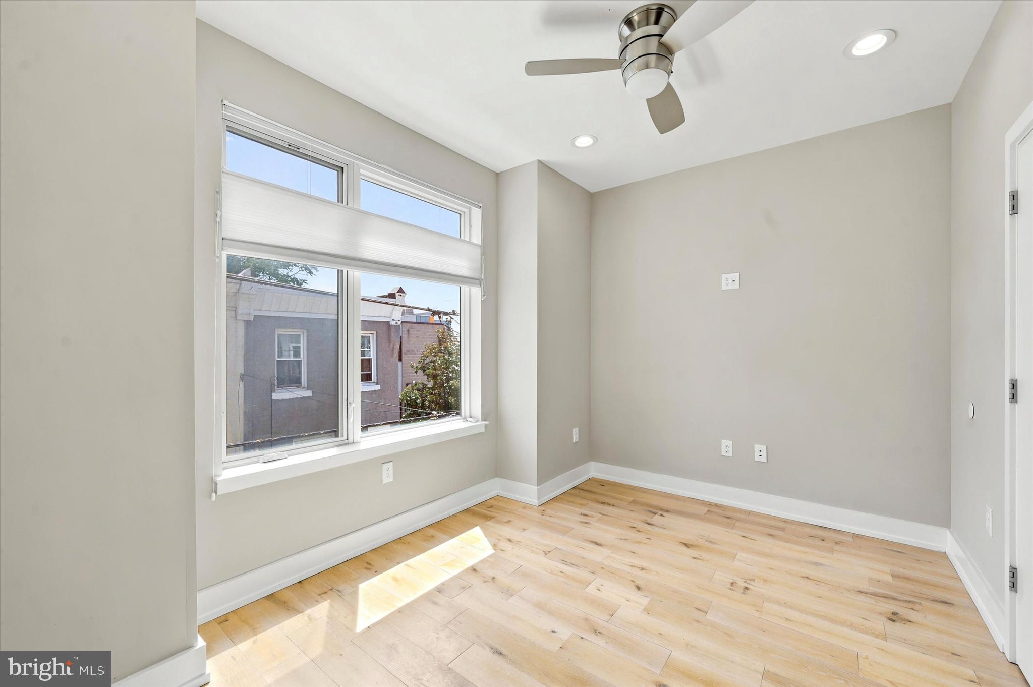 POINT BREEZE - Residential
