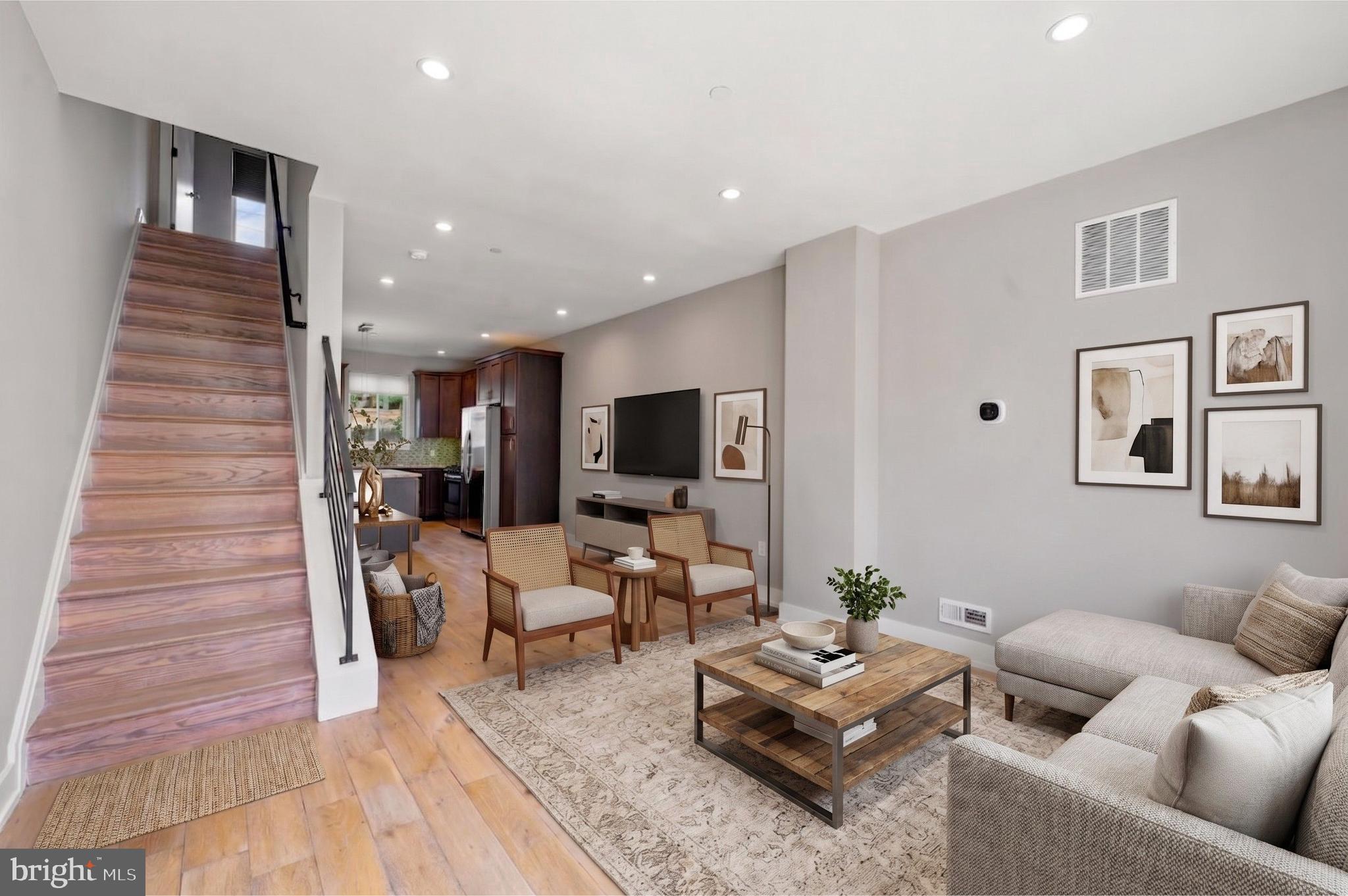 POINT BREEZE - Residential