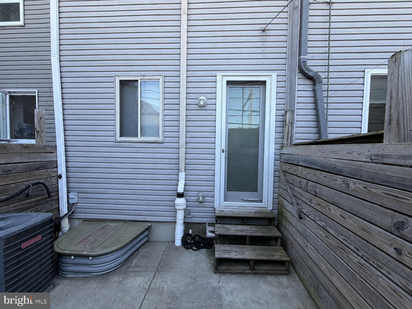POINT BREEZE - Residential