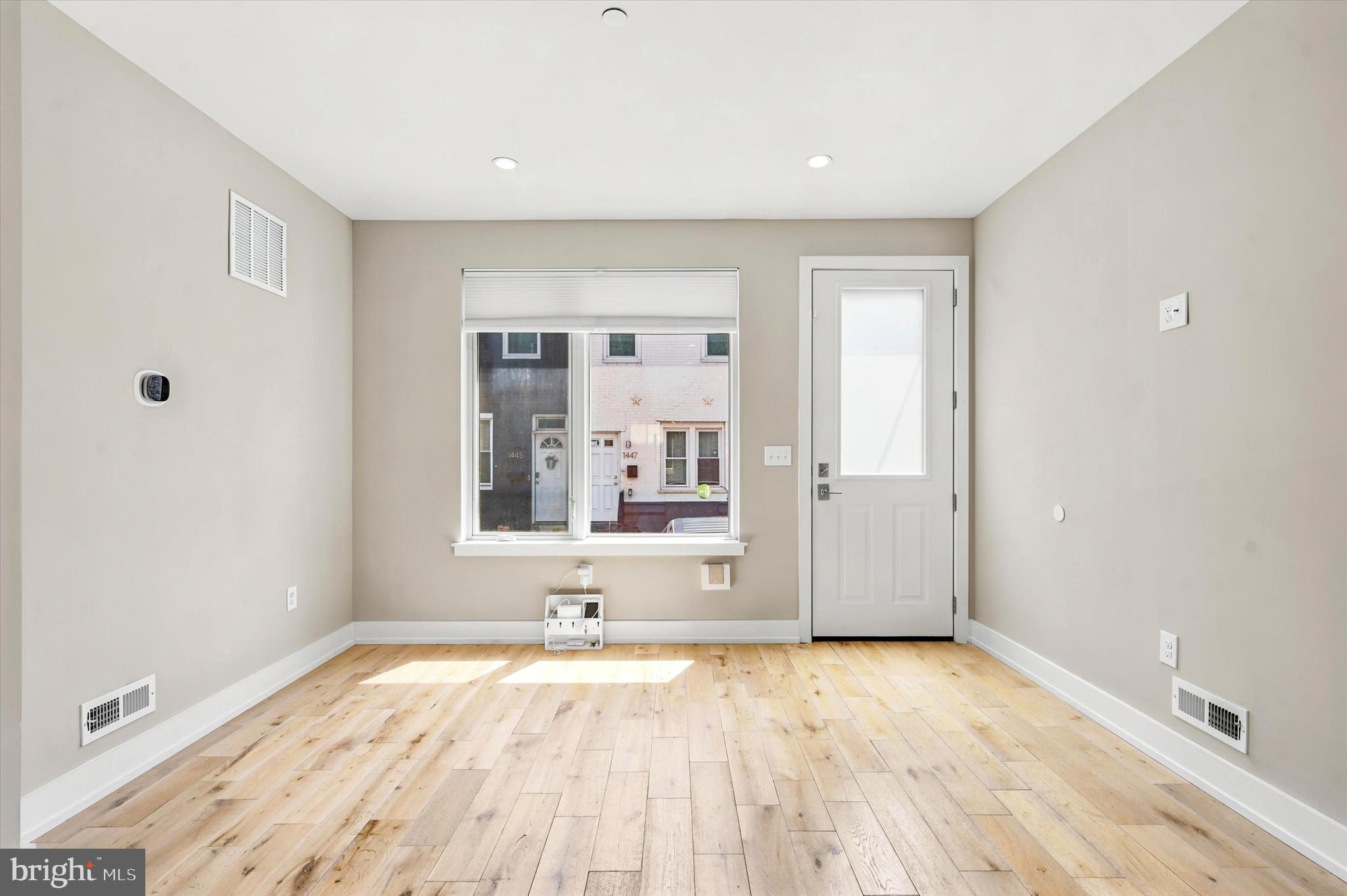 POINT BREEZE - Residential