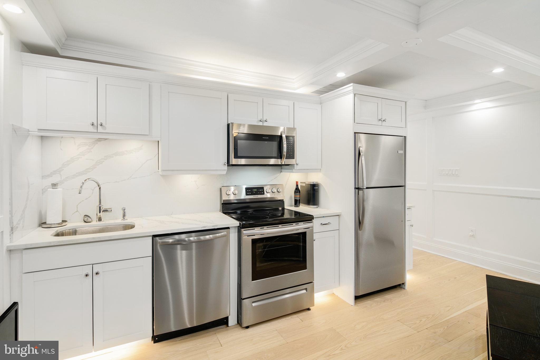 RITTENHOUSE SQUARE - Residential Lease