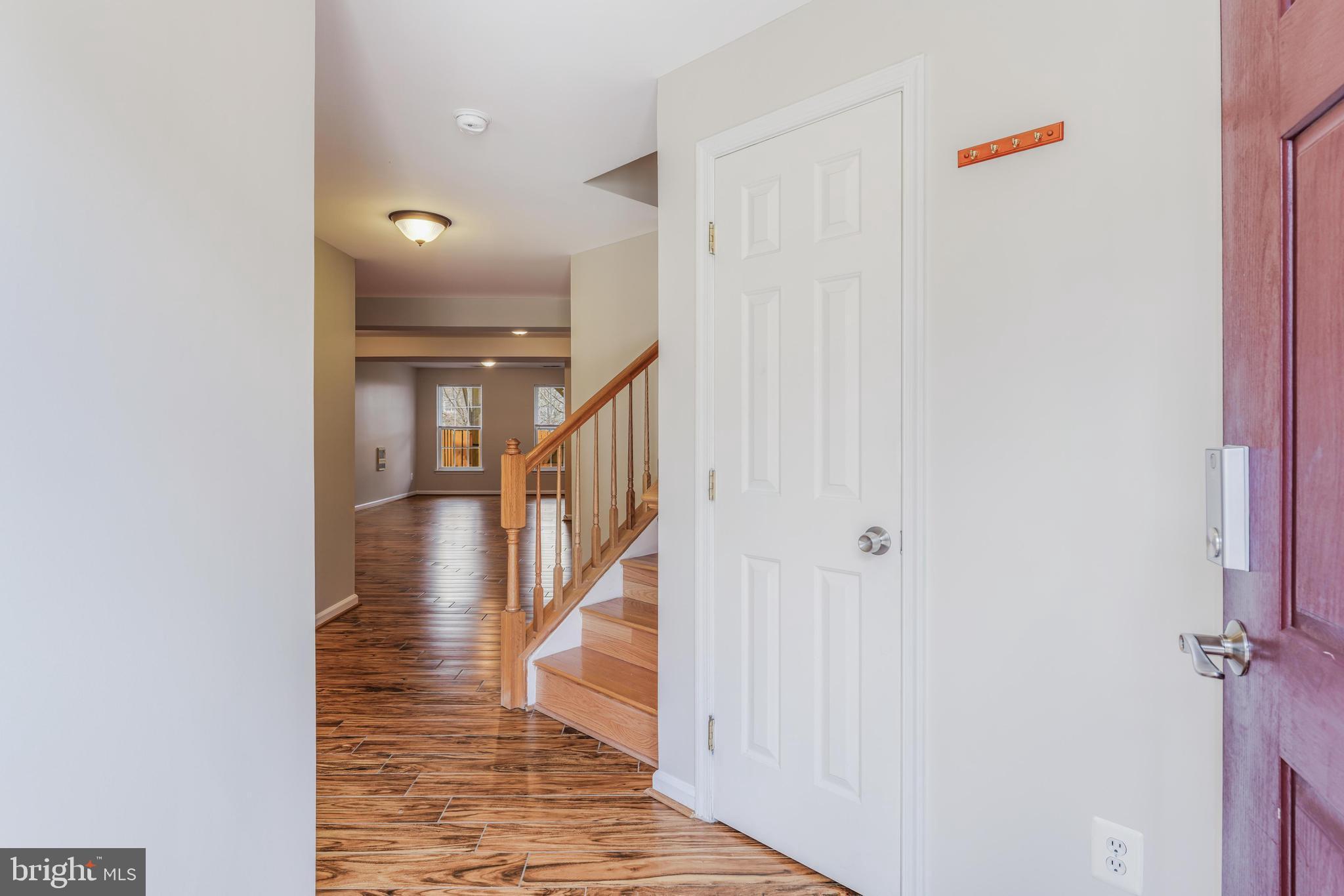 WELLESLEY - Residential