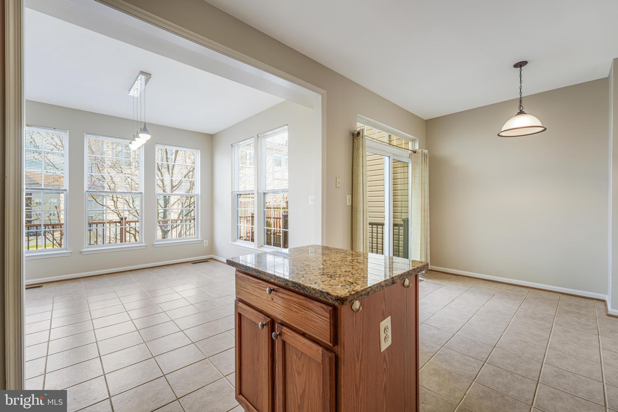 WELLESLEY - Residential