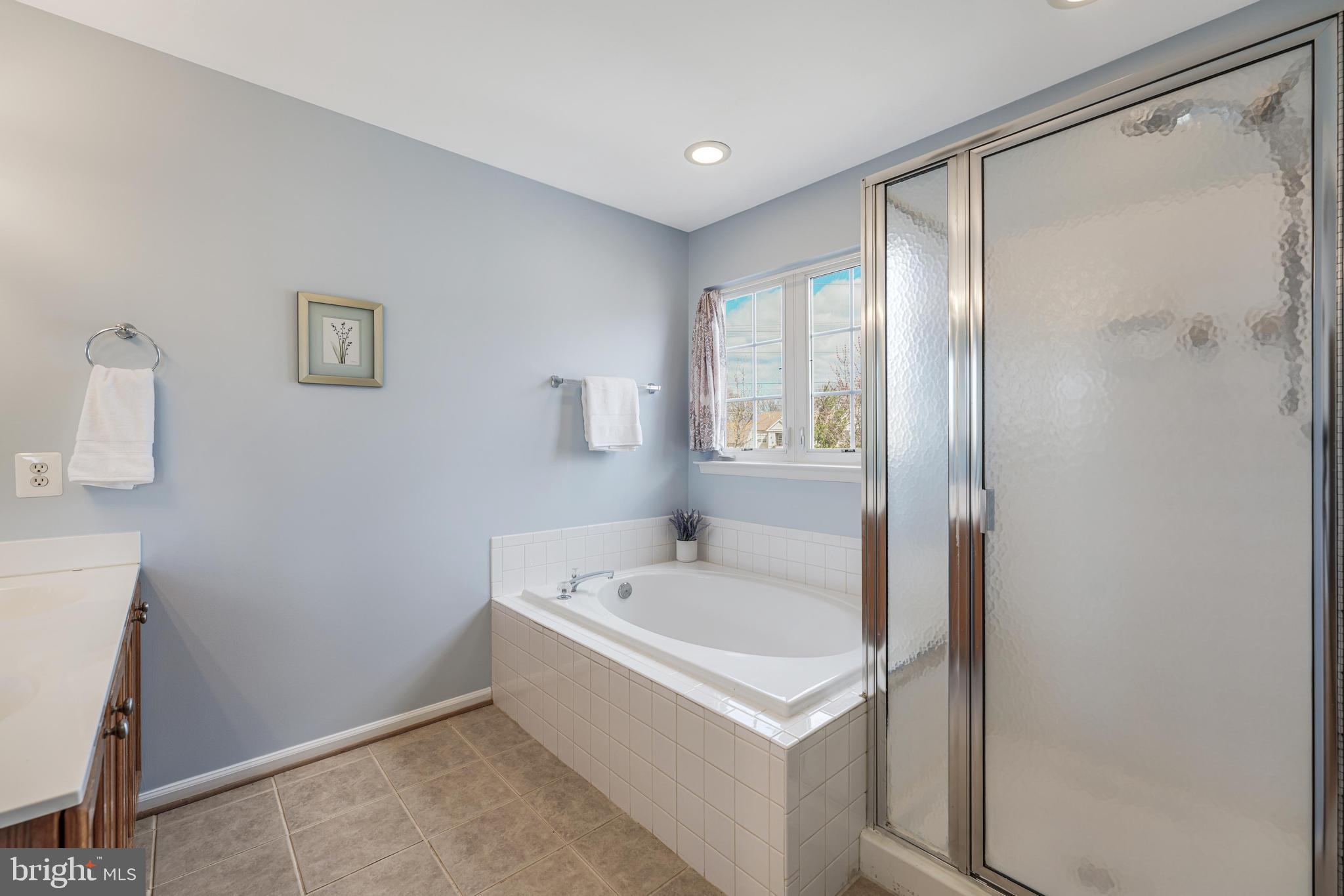 WELLESLEY - Residential