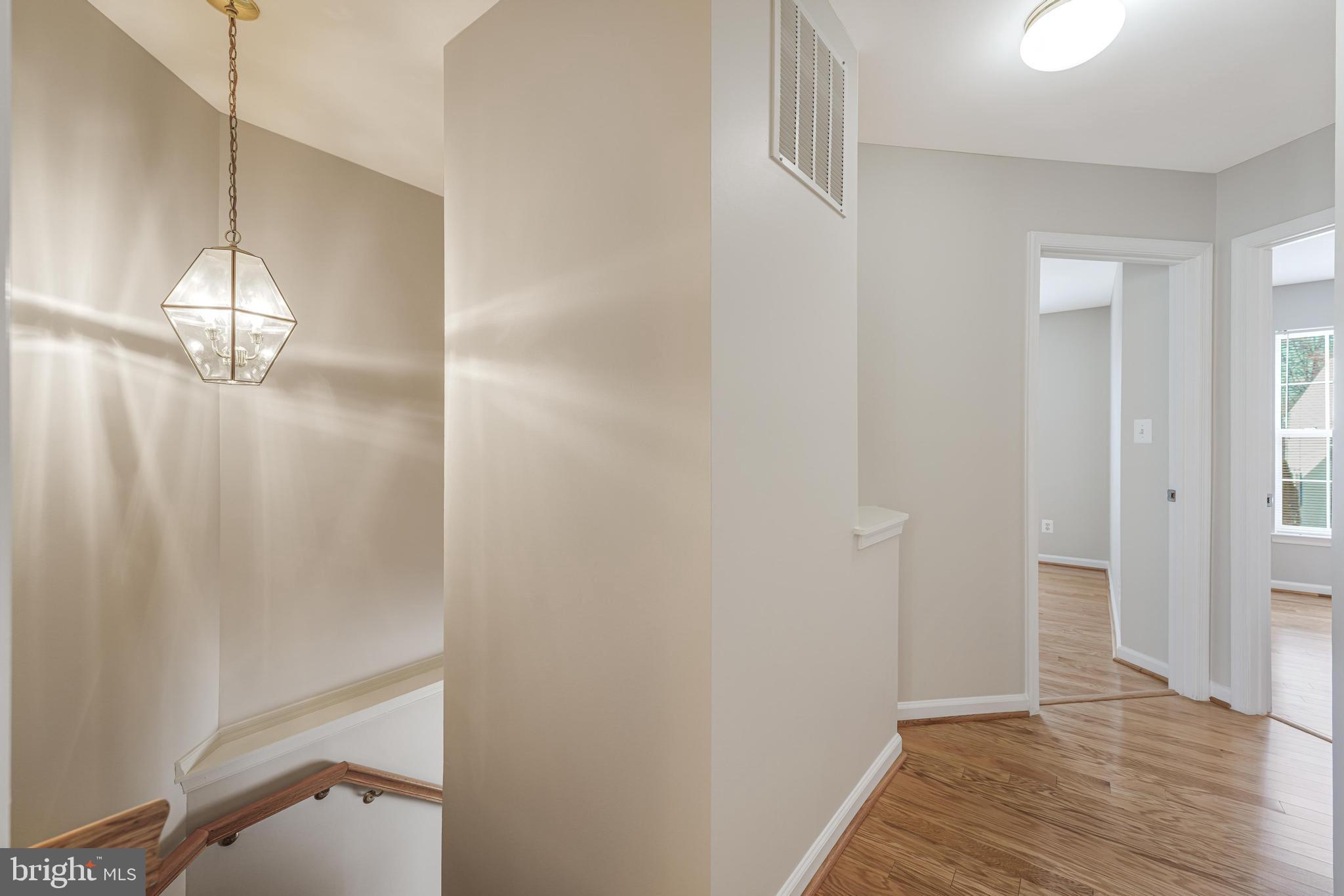 WELLESLEY - Residential