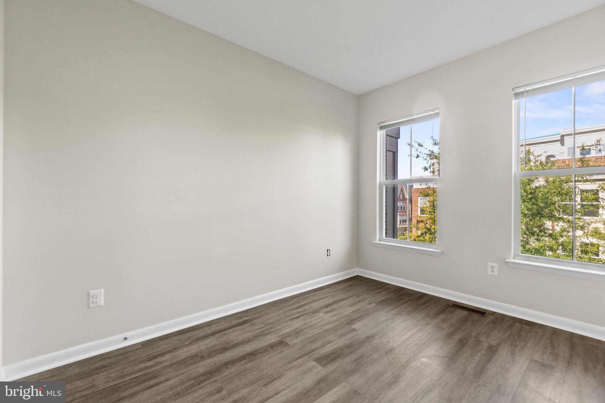 CROWN - Residential