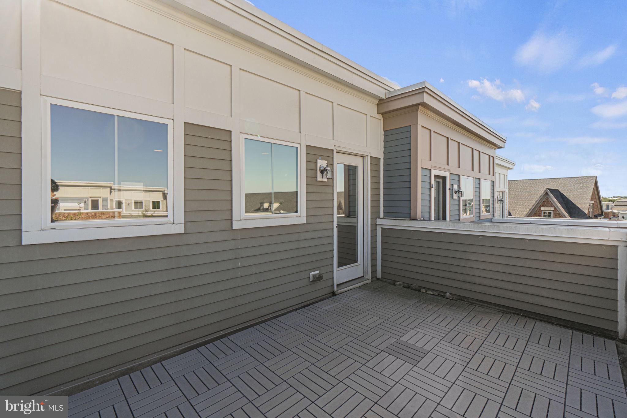 CROWN - Residential