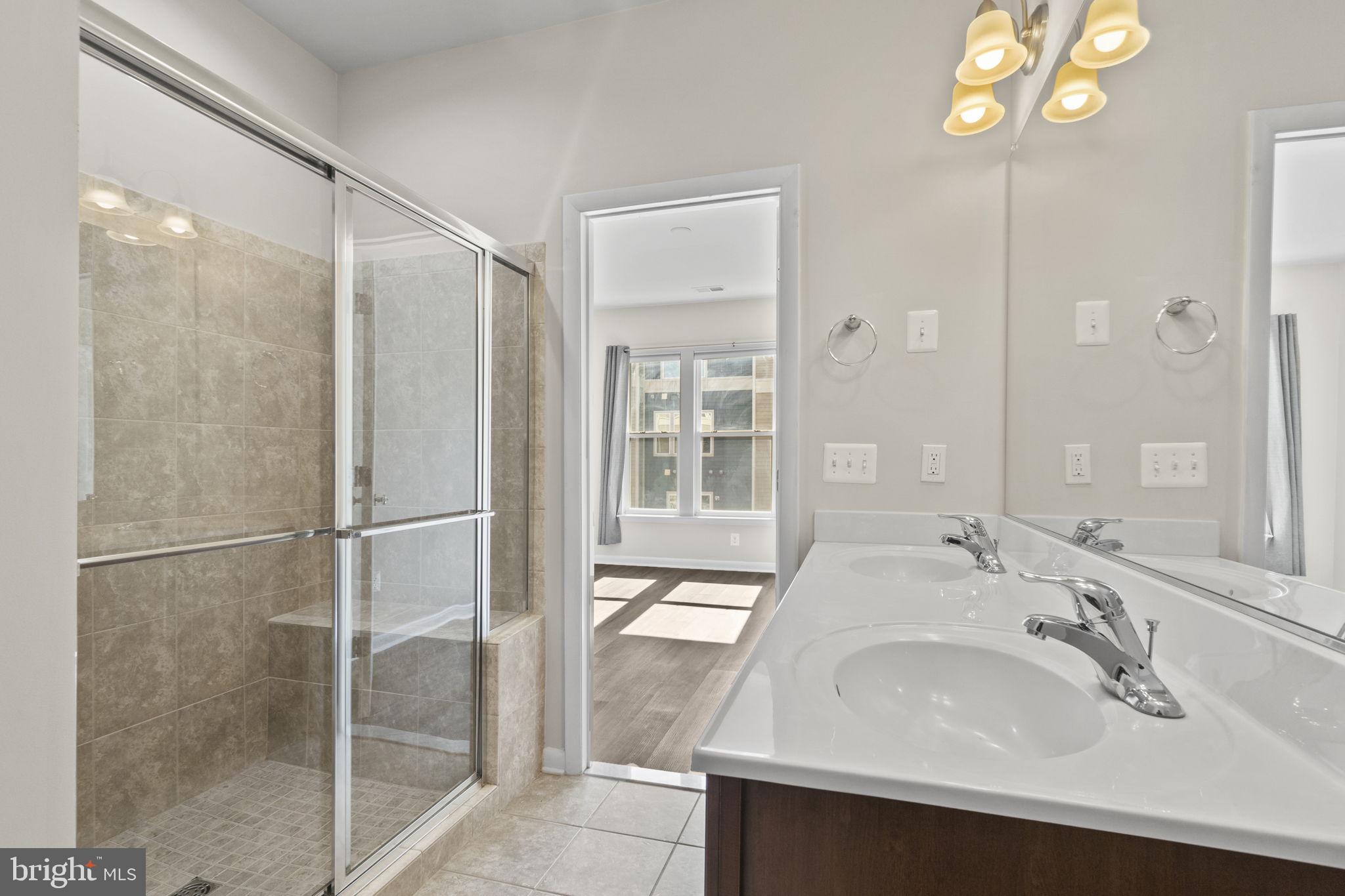 CROWN - Residential