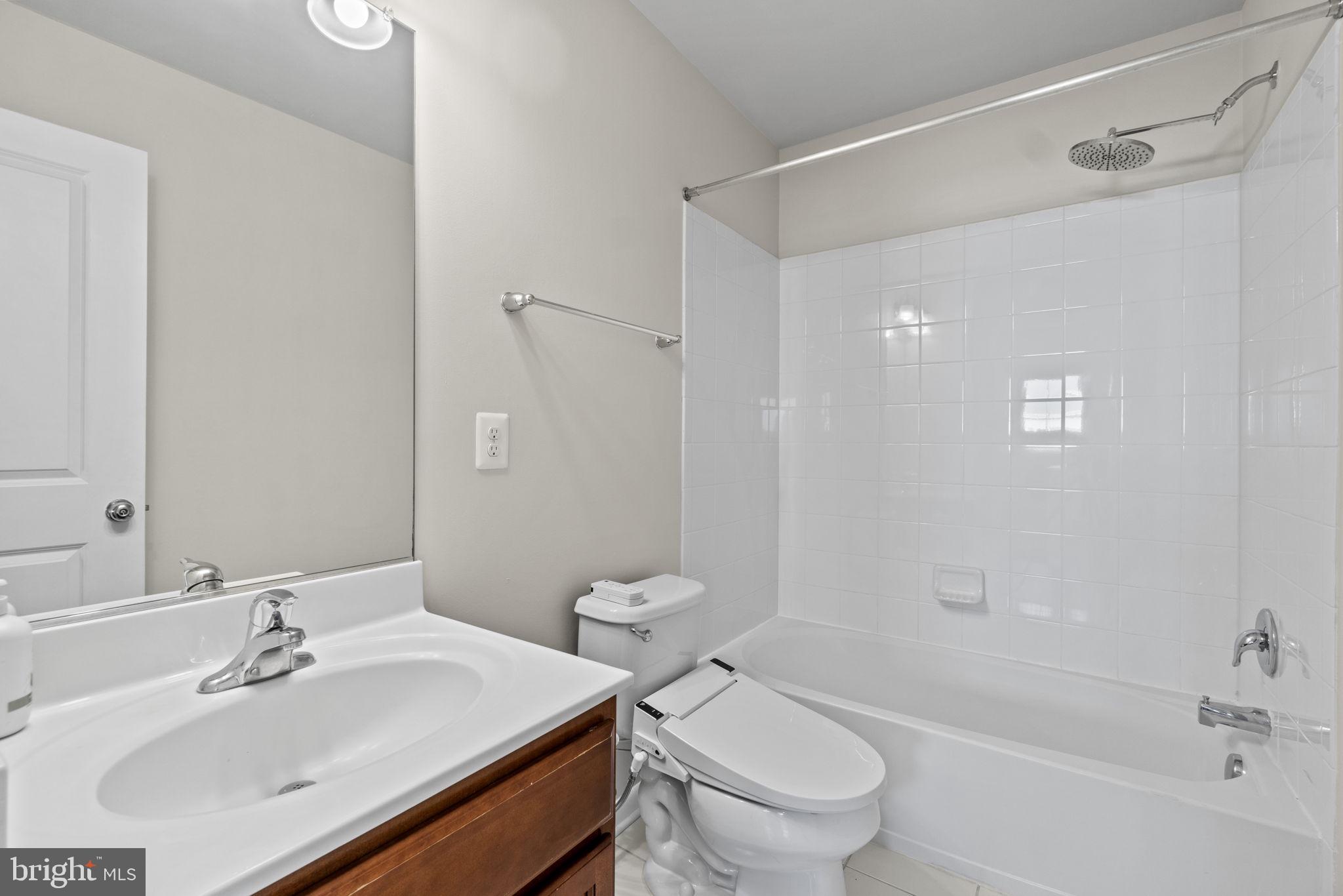 CROWN - Residential