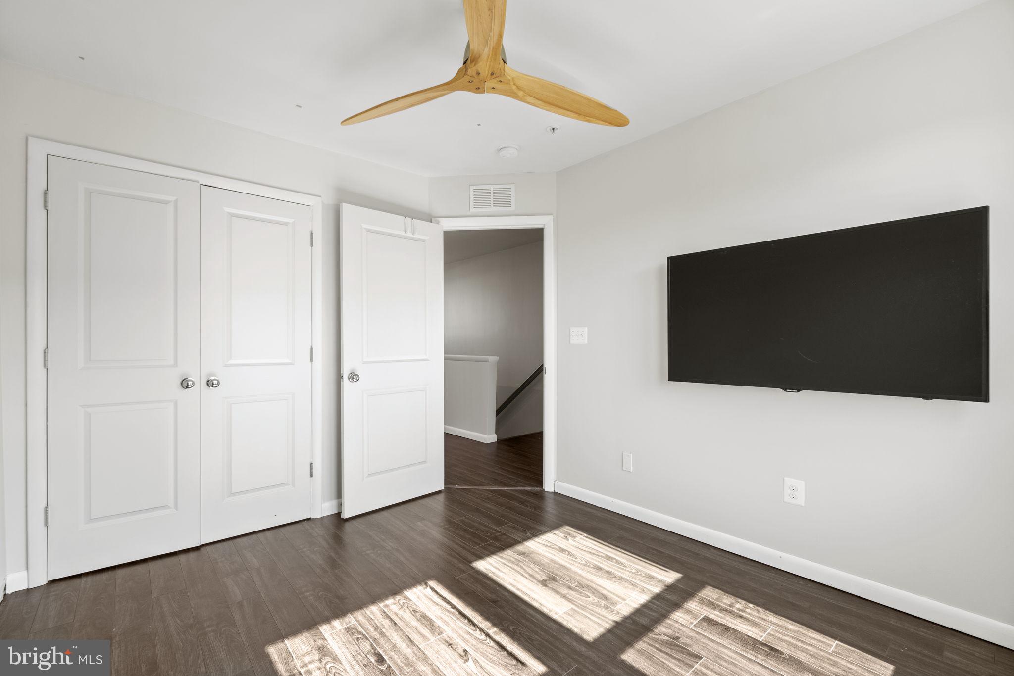 CROWN - Residential
