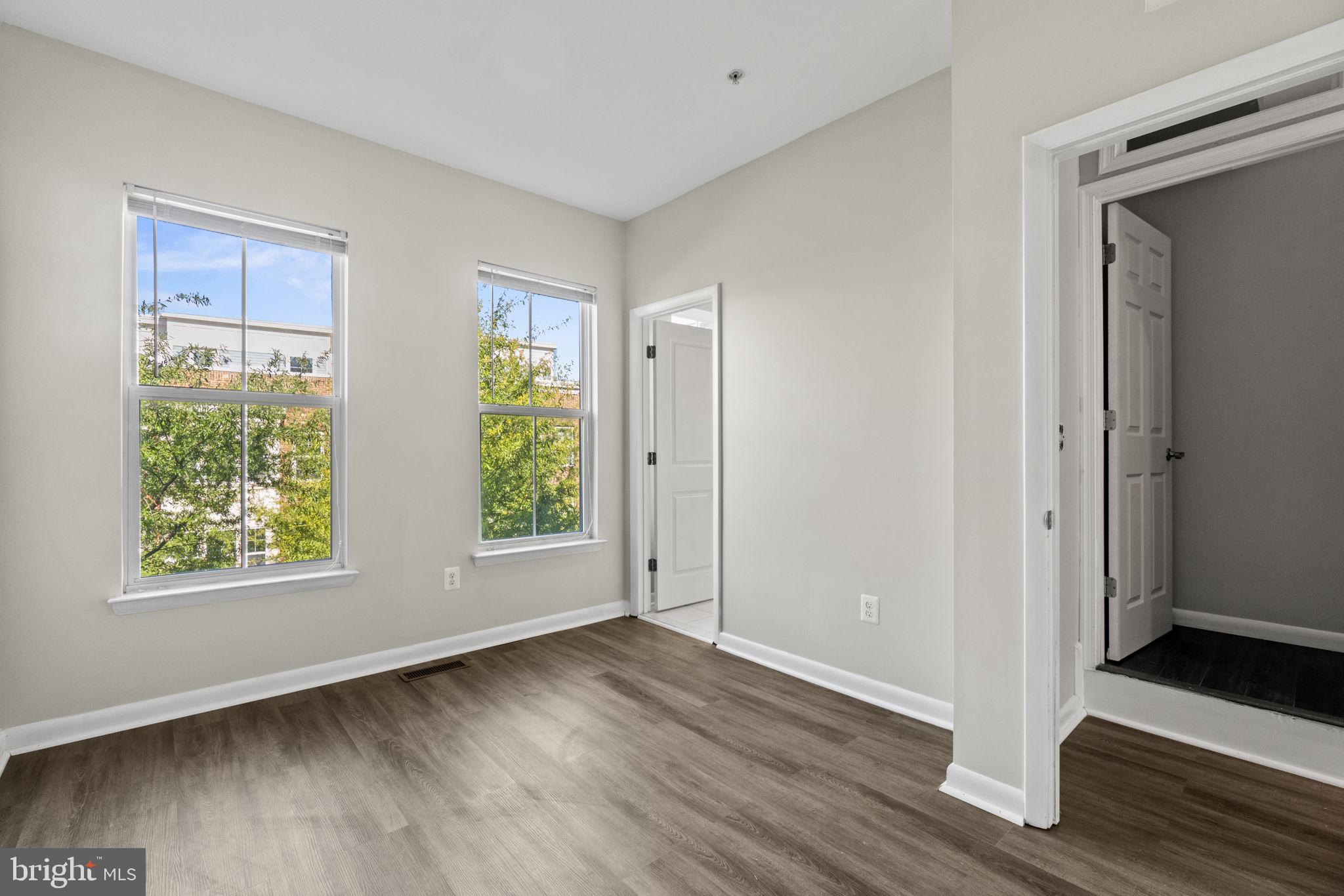 CROWN - Residential