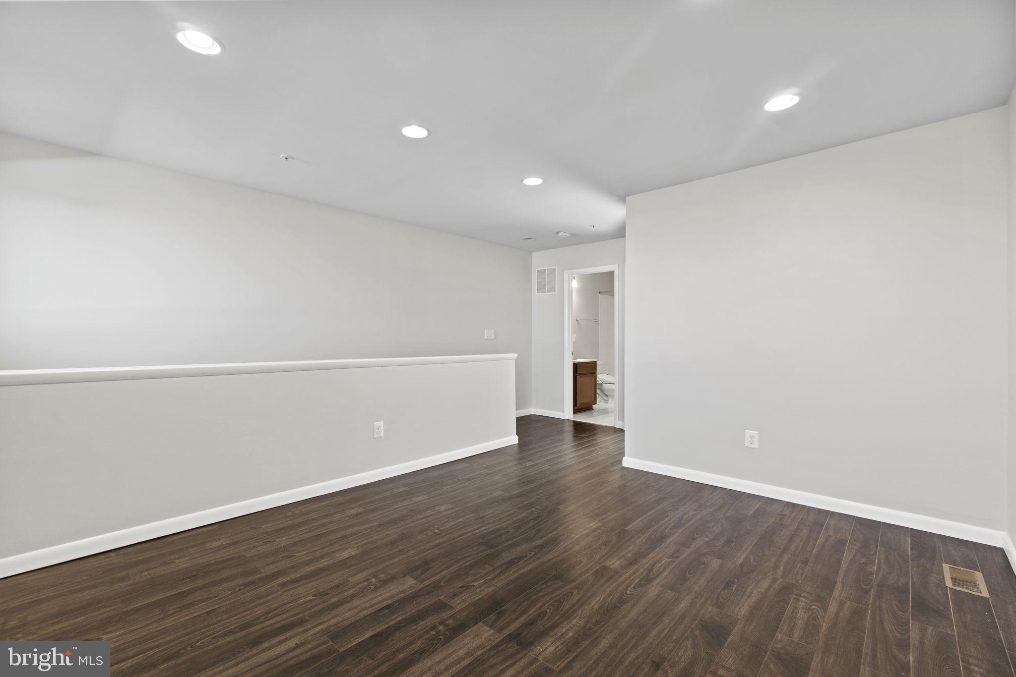 CROWN - Residential