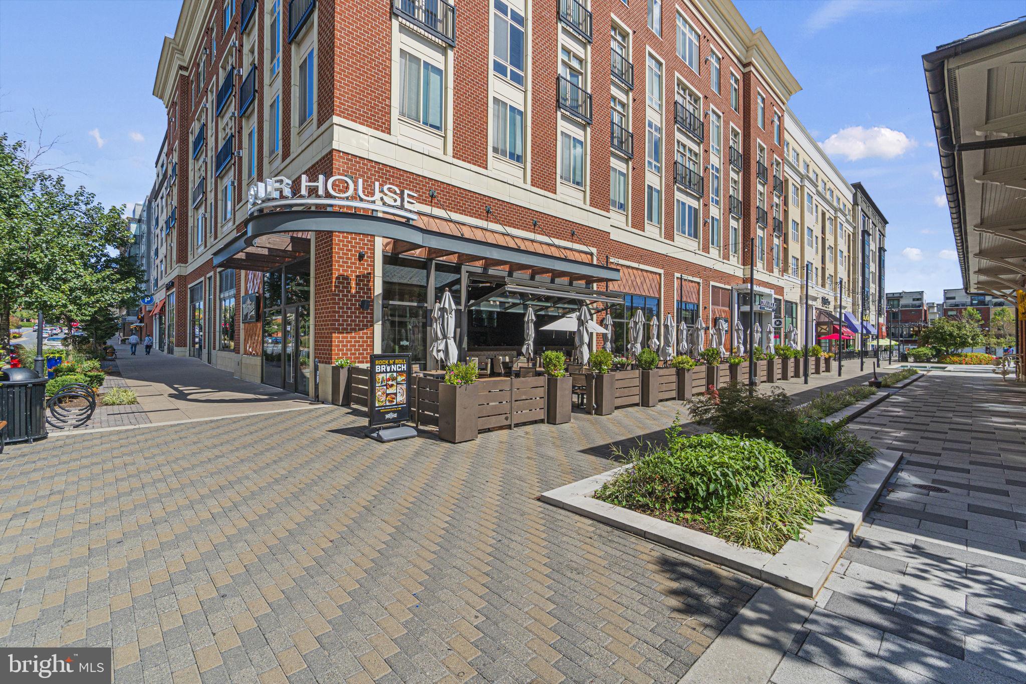 CROWN - Residential