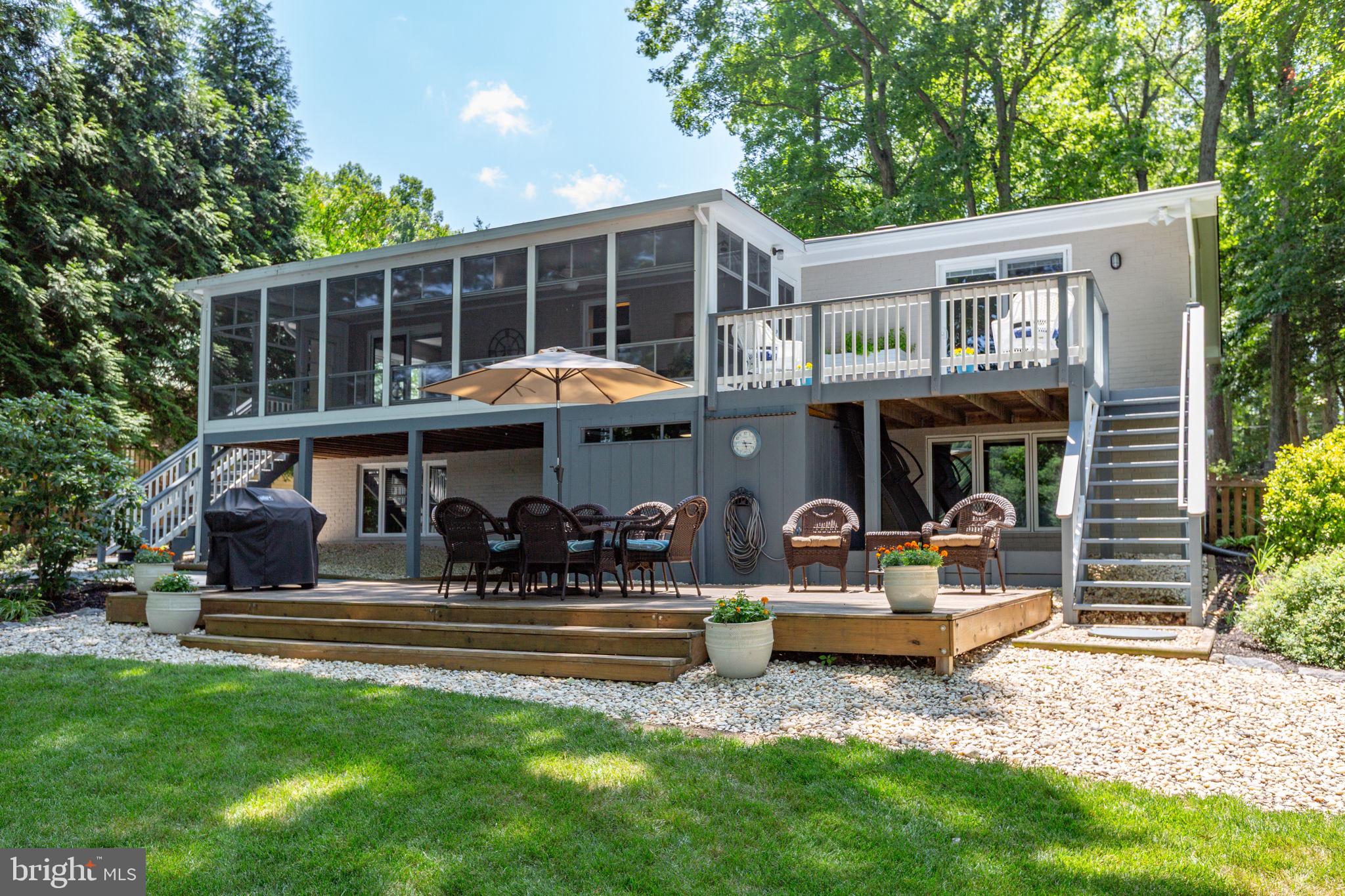 LAKE CAROLINE - Residential