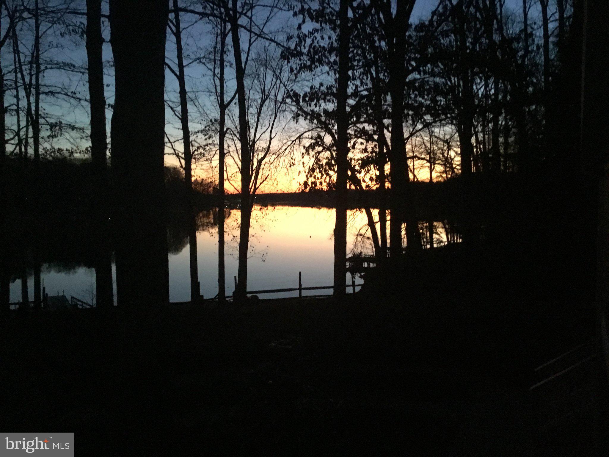 LAKE CAROLINE - Residential