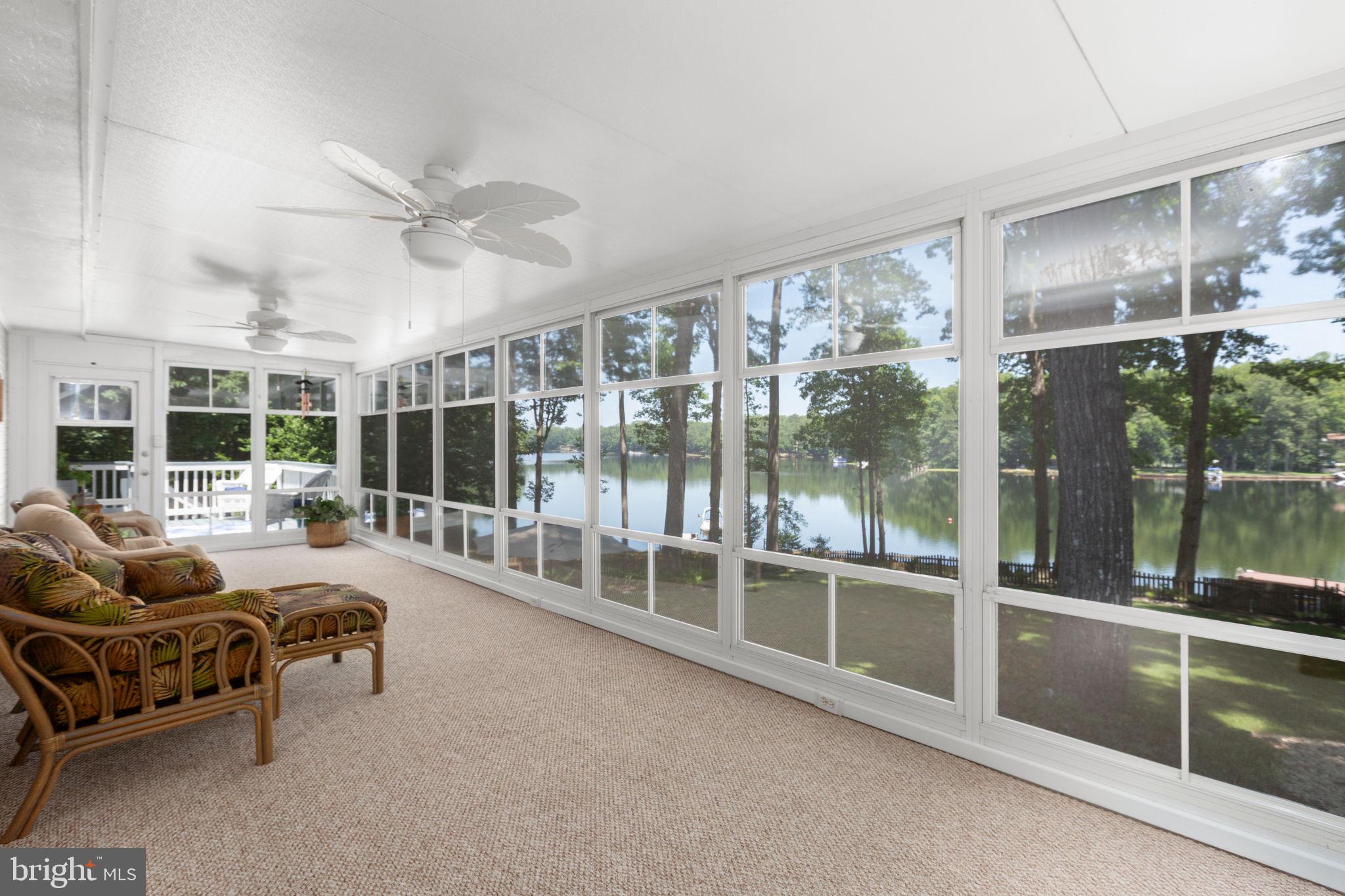 LAKE CAROLINE - Residential