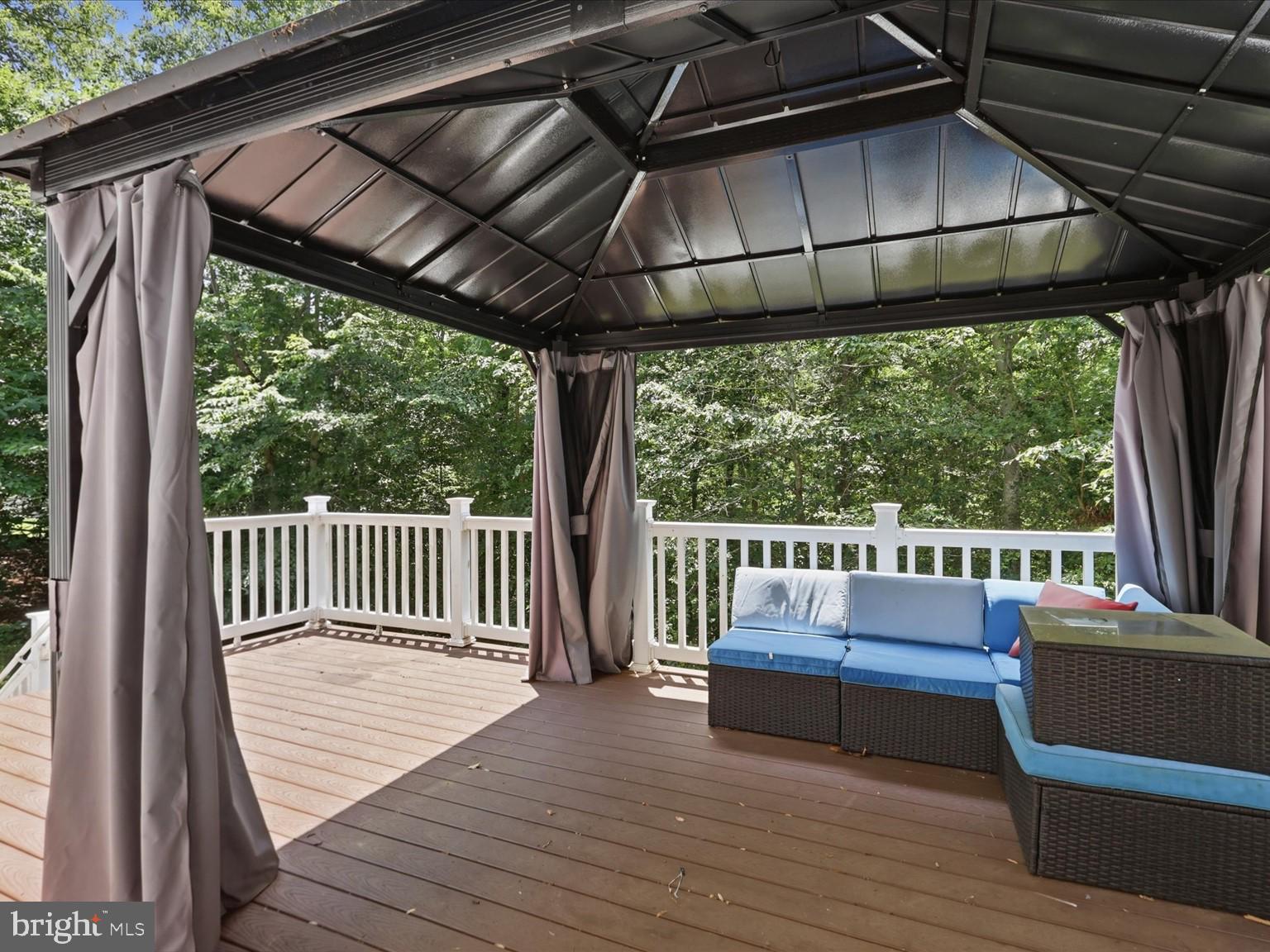 CAMP GEARY ESTATES - Residential