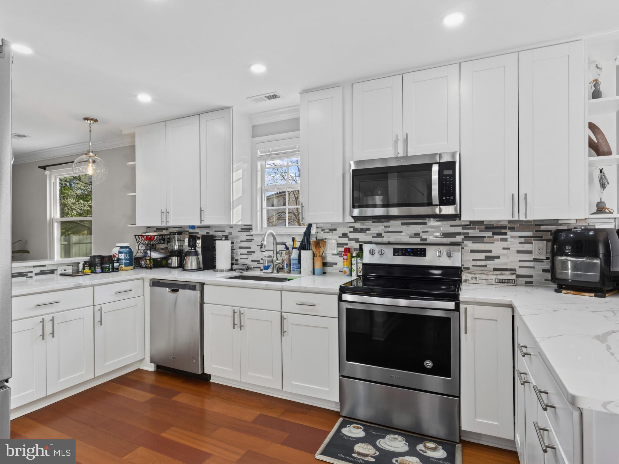 FOX RUN ESTATES - Residential