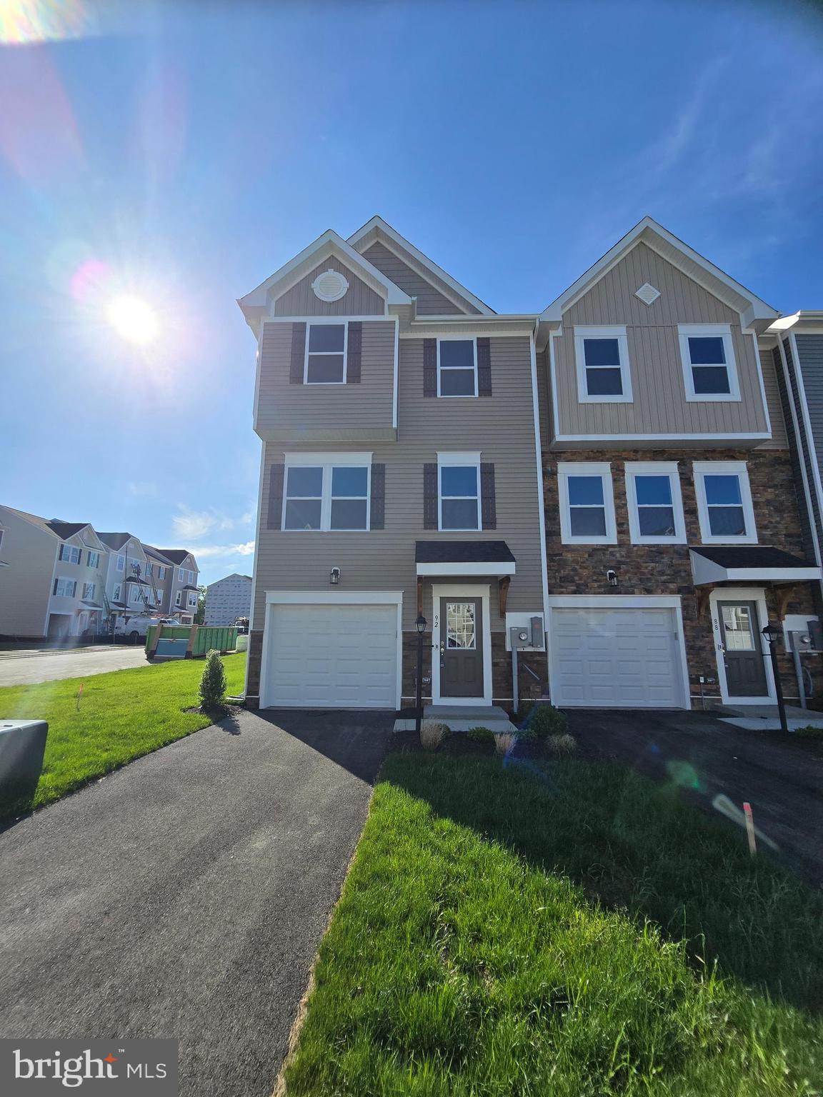SOUTH BROOK - Residential Lease