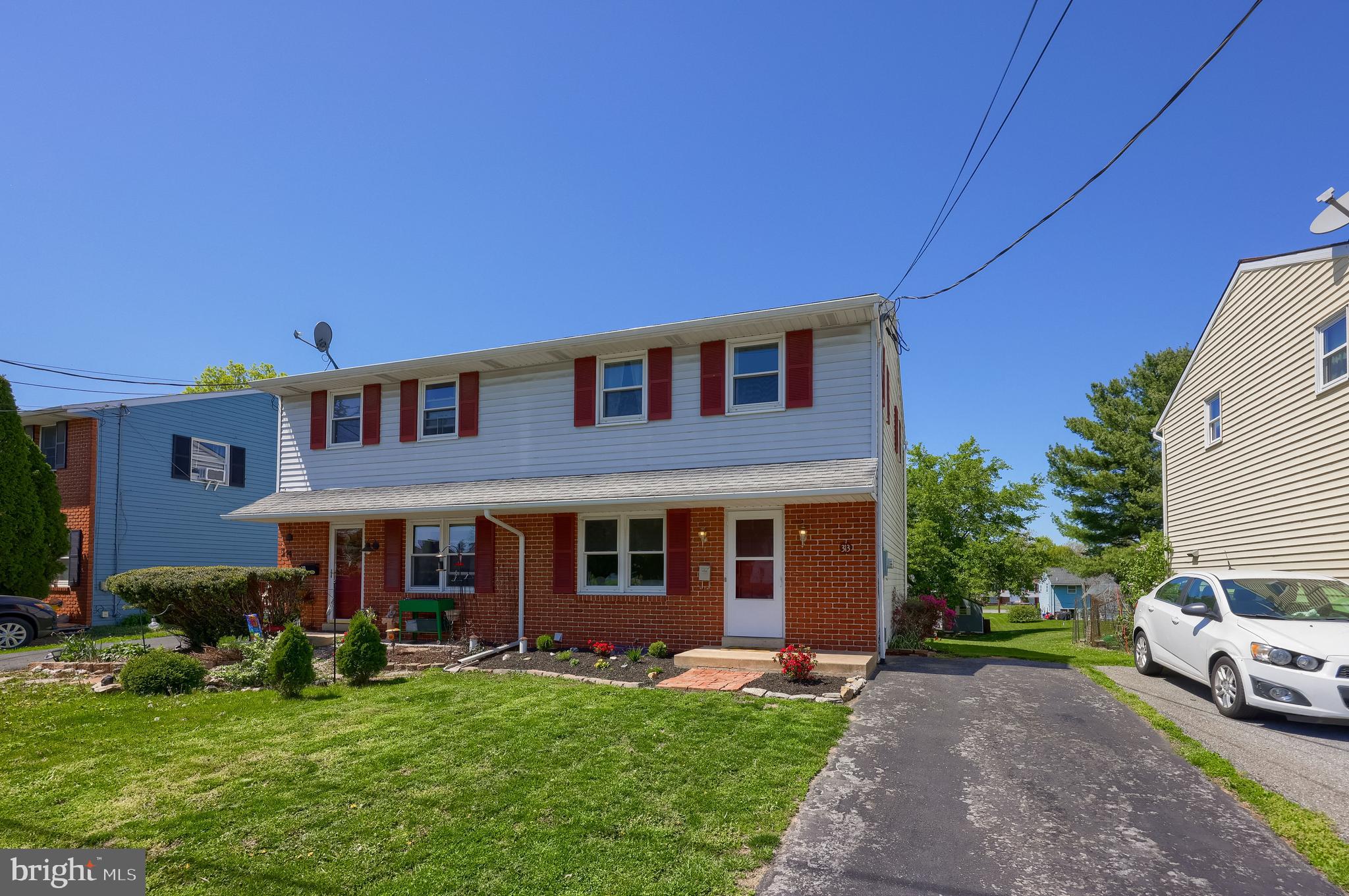 ELIZABETHTOWN BOROUGH - Residential