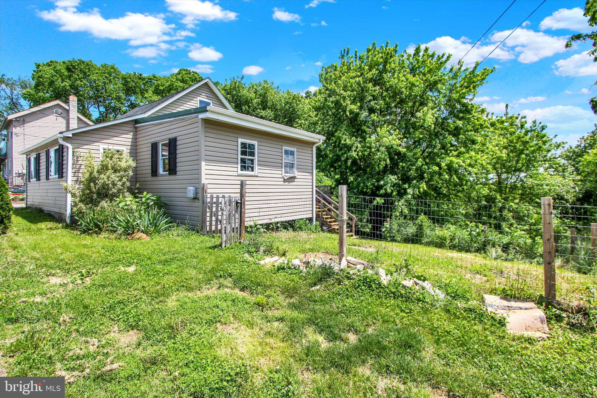 LOWER WINDSOR TWP - Residential
