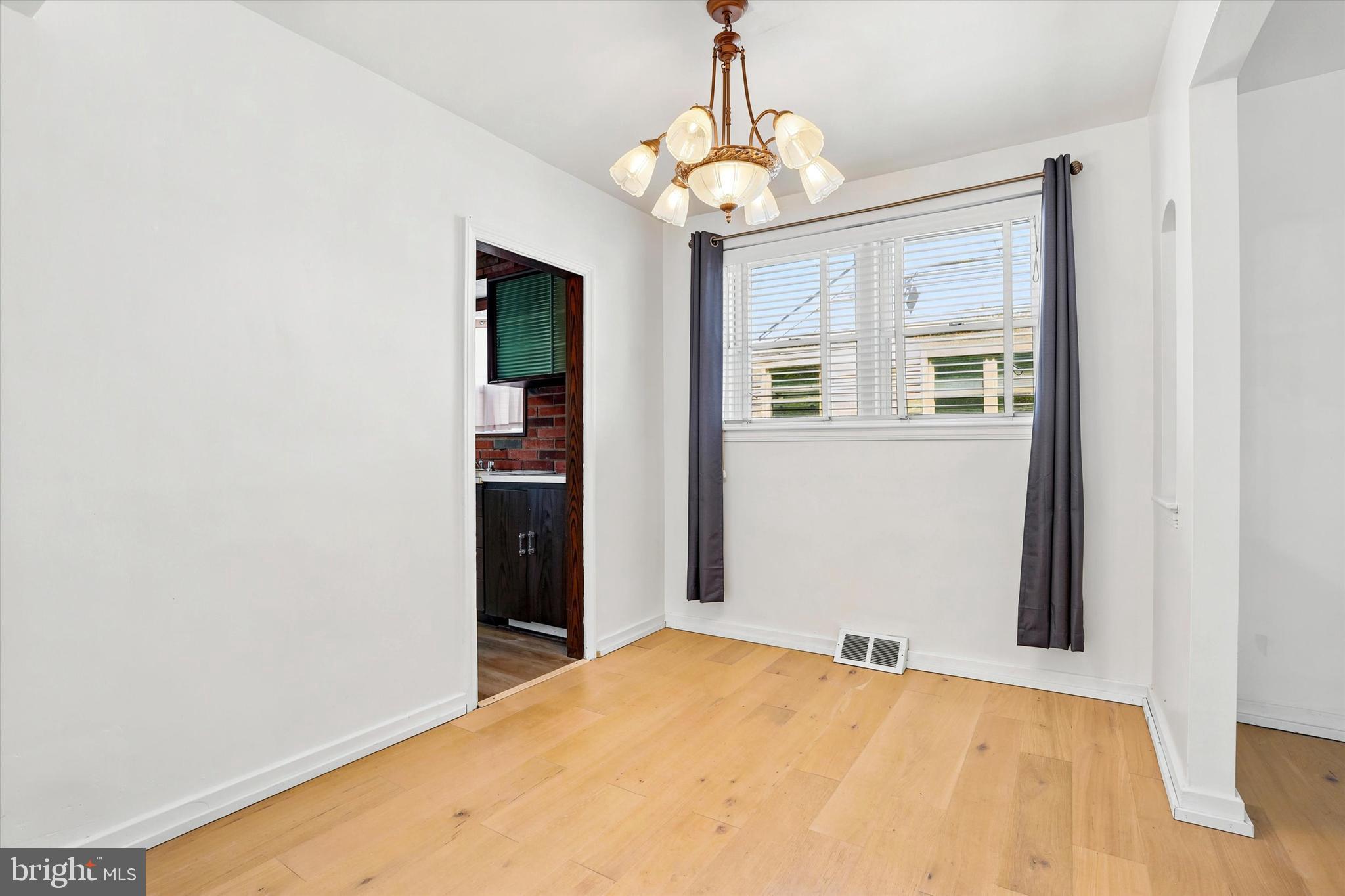ACADEMY GARDENS - Residential