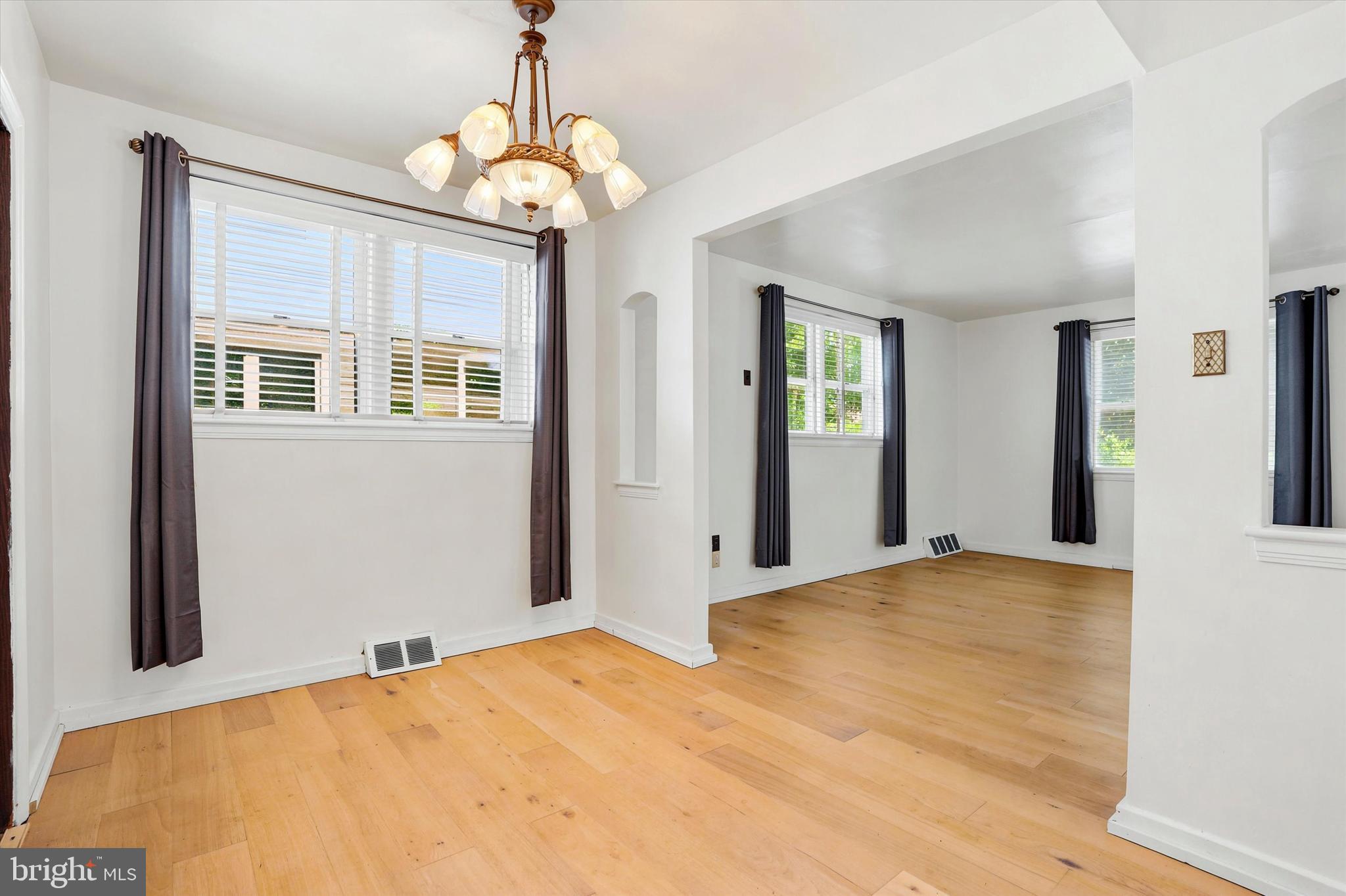 ACADEMY GARDENS - Residential