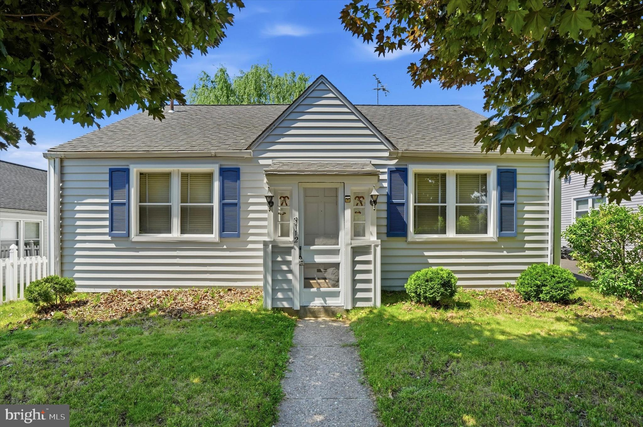 ACADEMY GARDENS - Residential