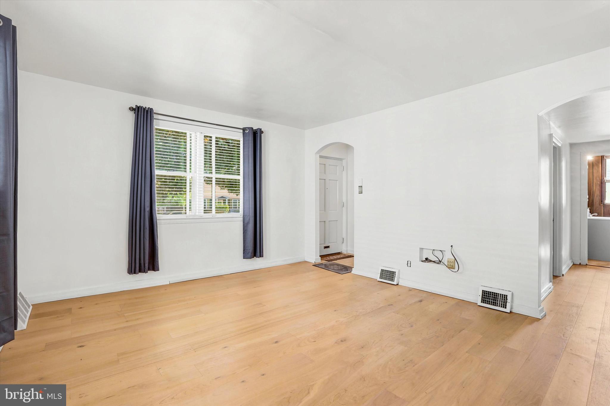 ACADEMY GARDENS - Residential